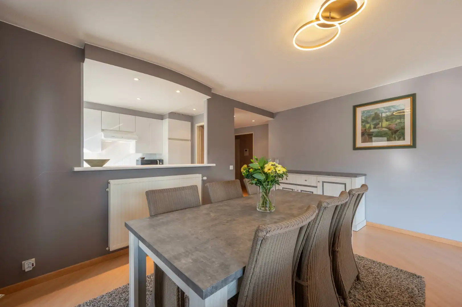 Uiterst ruim appartement met 3 slaapkamers en 2 badkamers   foto 7