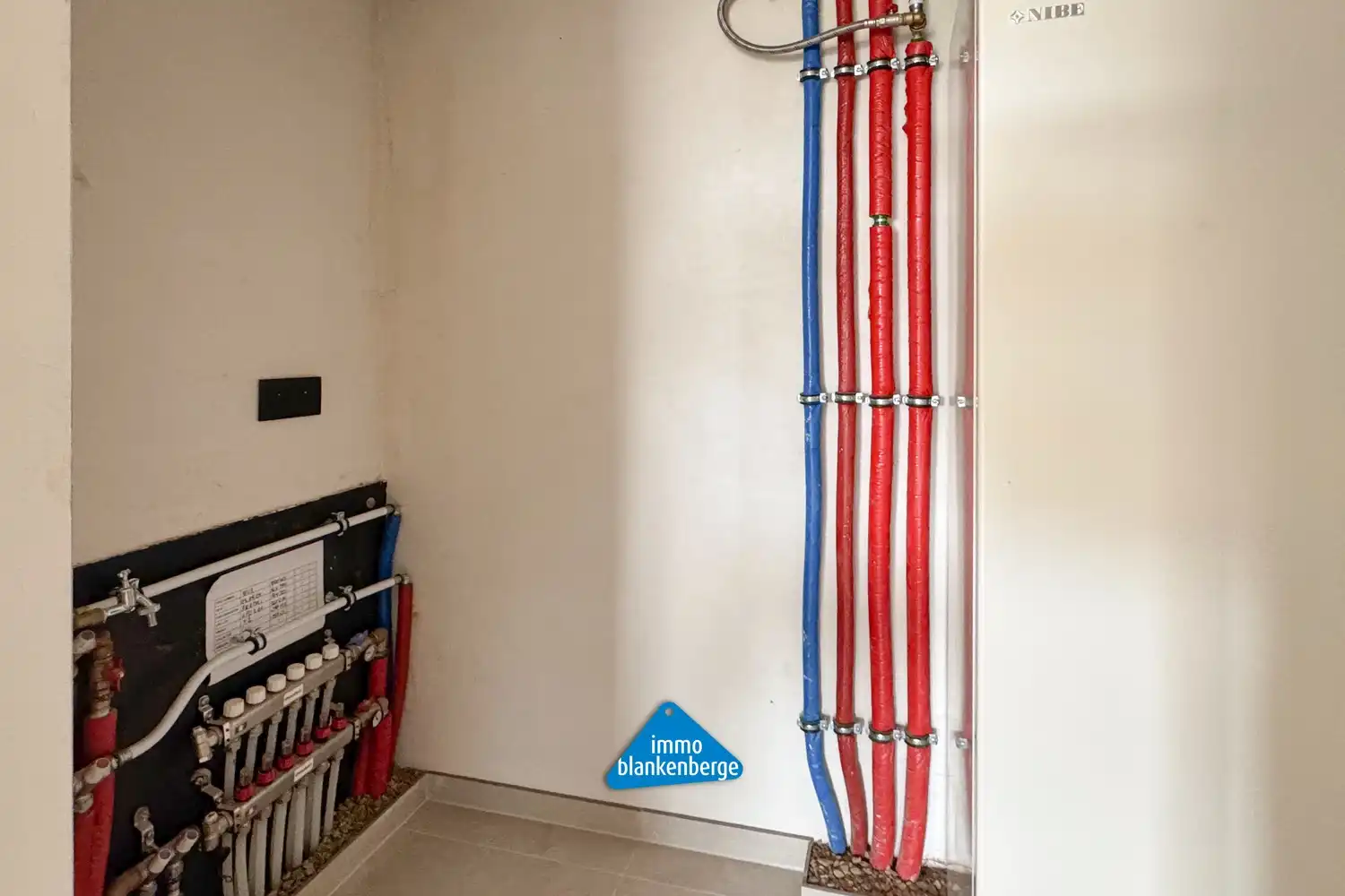Modern nieuwbouwappartement met 1 slaapkamer met zonnig terras foto 15