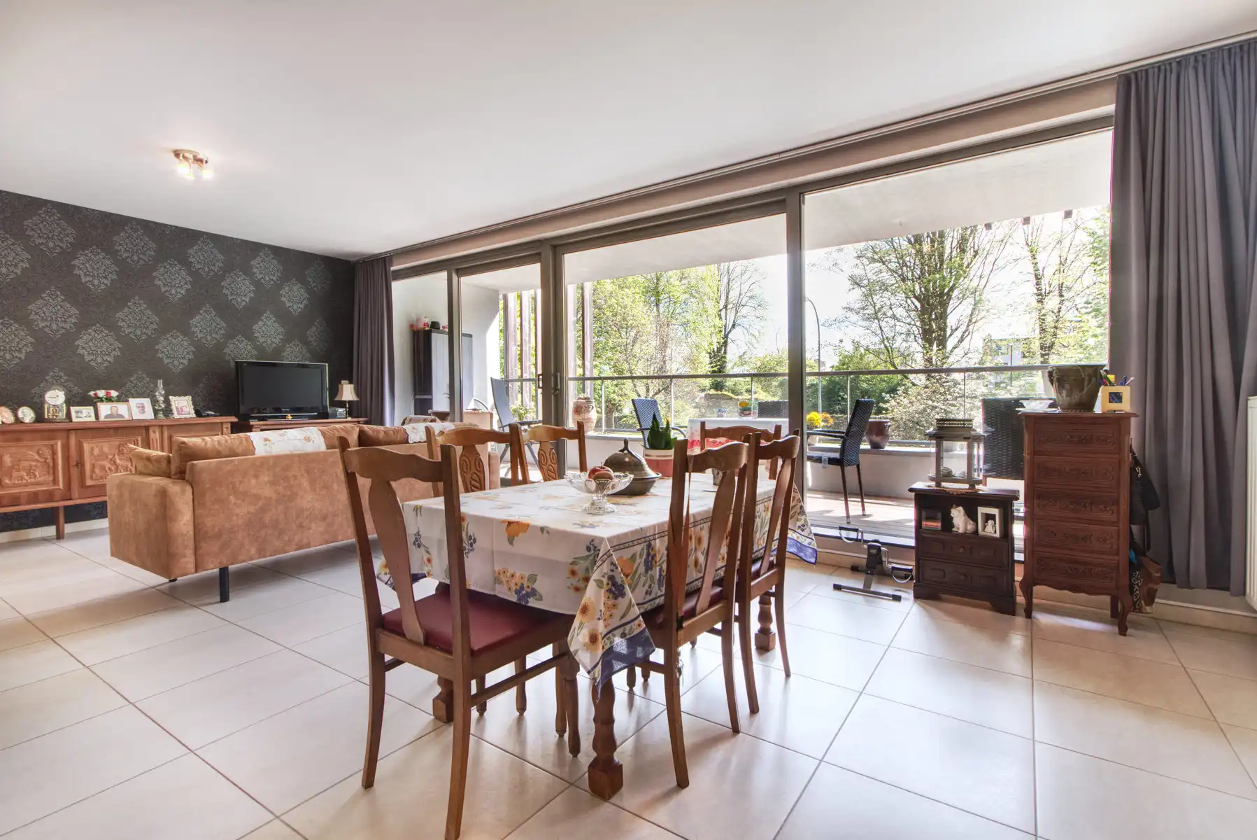 APP 2 slk - terras - kelder - parking - centrum stad - lift foto 4