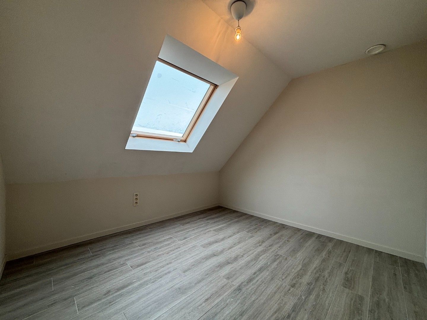 Halfopen woning te huur te Vleteren foto 11