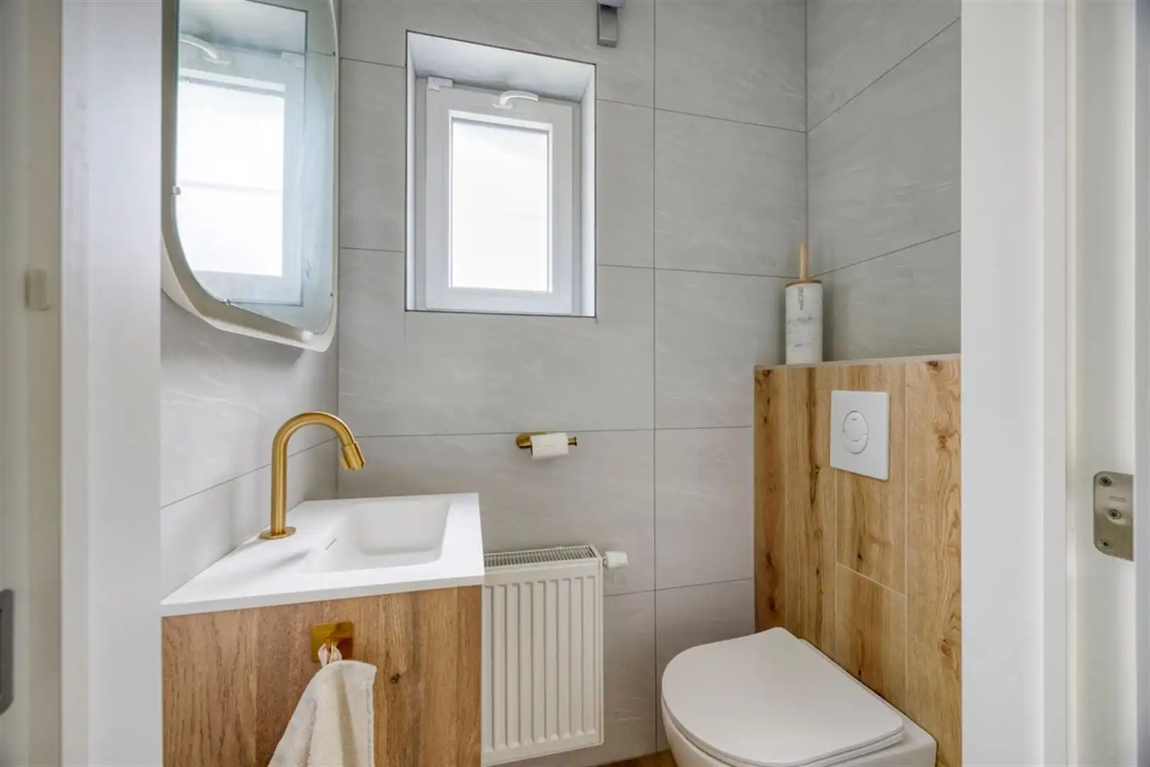 Gerenoveerde, energiezuinige villa met 6 slaapkamers. foto 5
