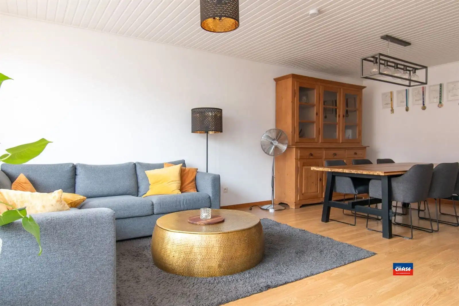 Appartement met 2 slpks, terras, berging en garagebox foto {{pictureIndex}}