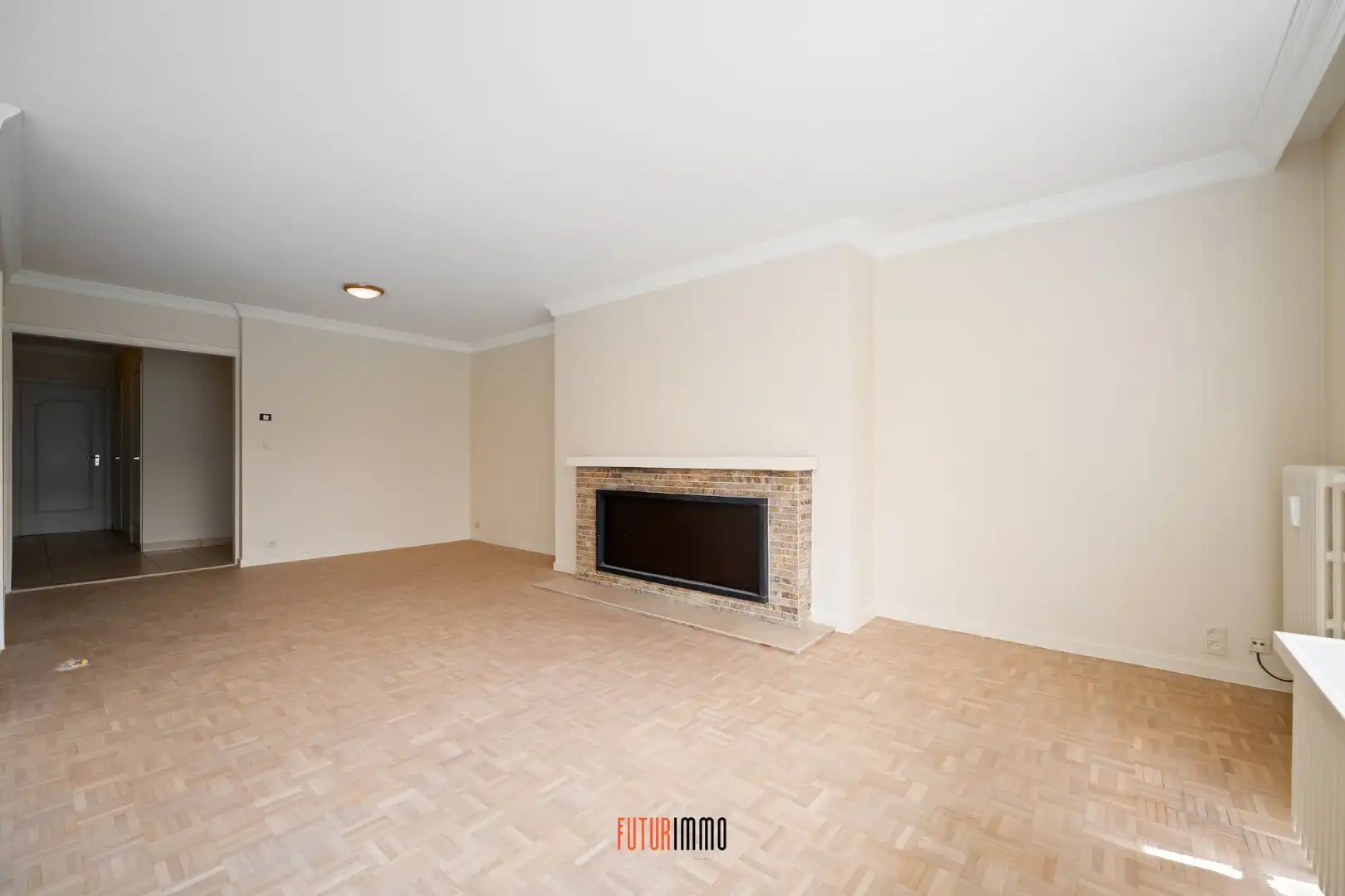 Ruim 3-slpk appartement met parking te Sint-Michiels foto 4