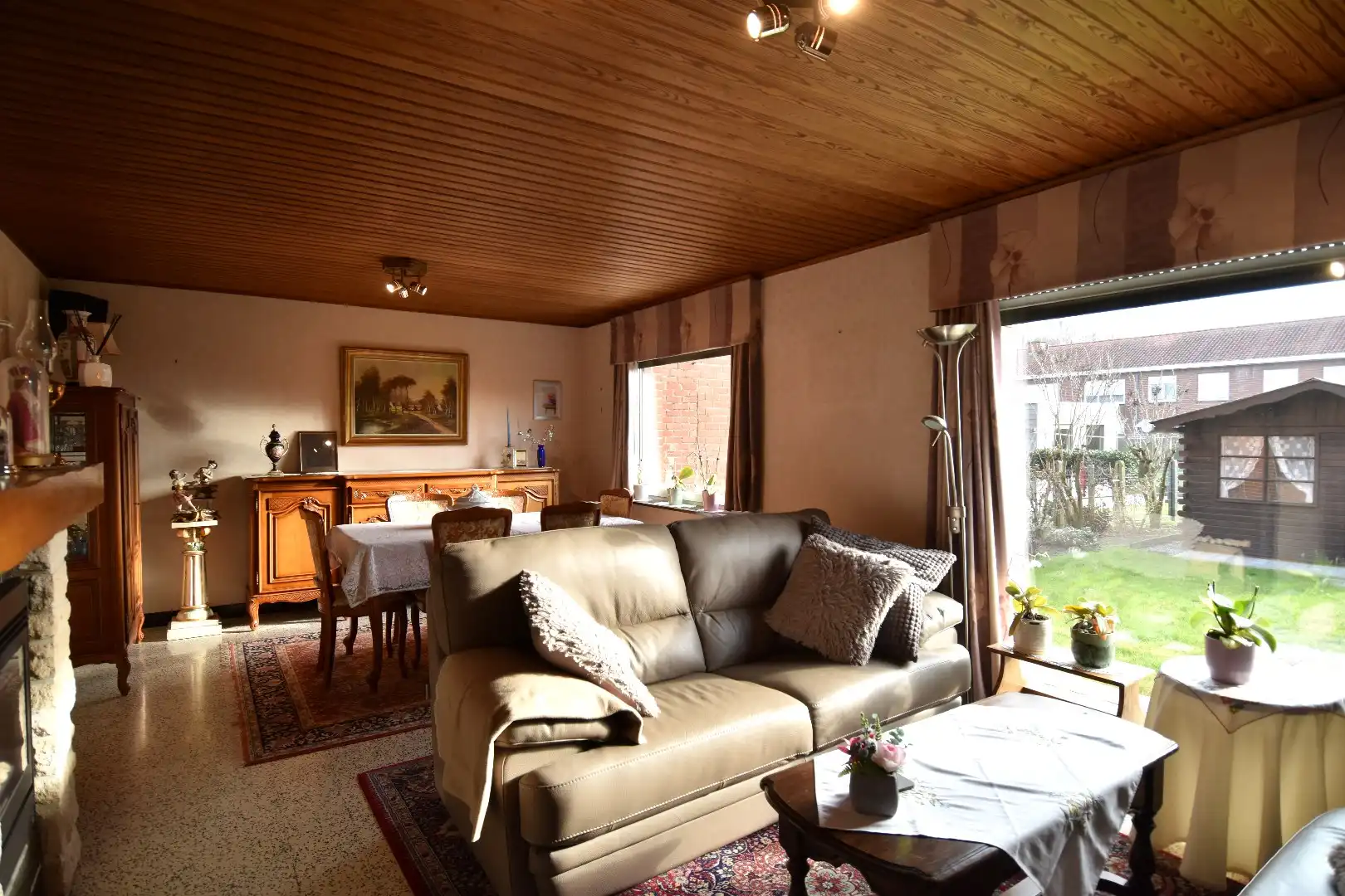 Gezellige woning met 3 slaapkamers, zonnige tuin en 2 garages te koop in Gullegem foto 4