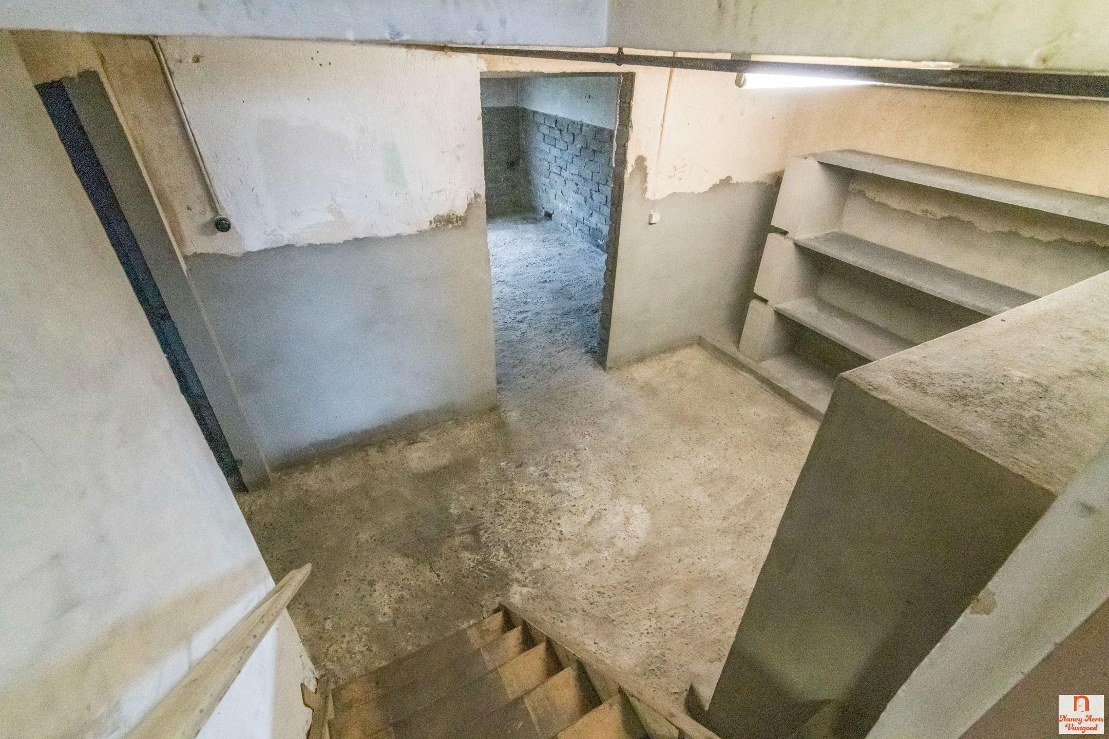 Split-level woning met grote tuin en vrij uitzicht foto 65