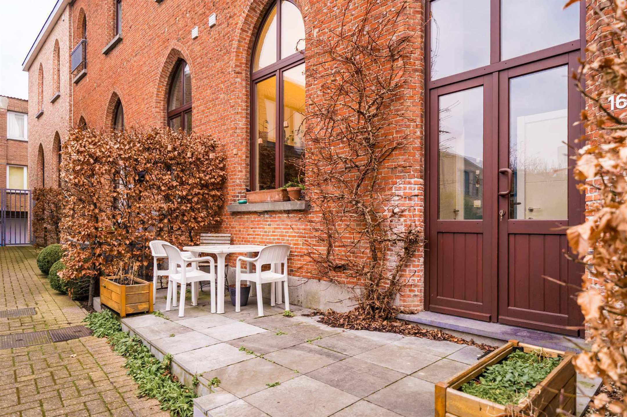 Unieke kloosterwoning gesitueerd in het Patershof  foto 16