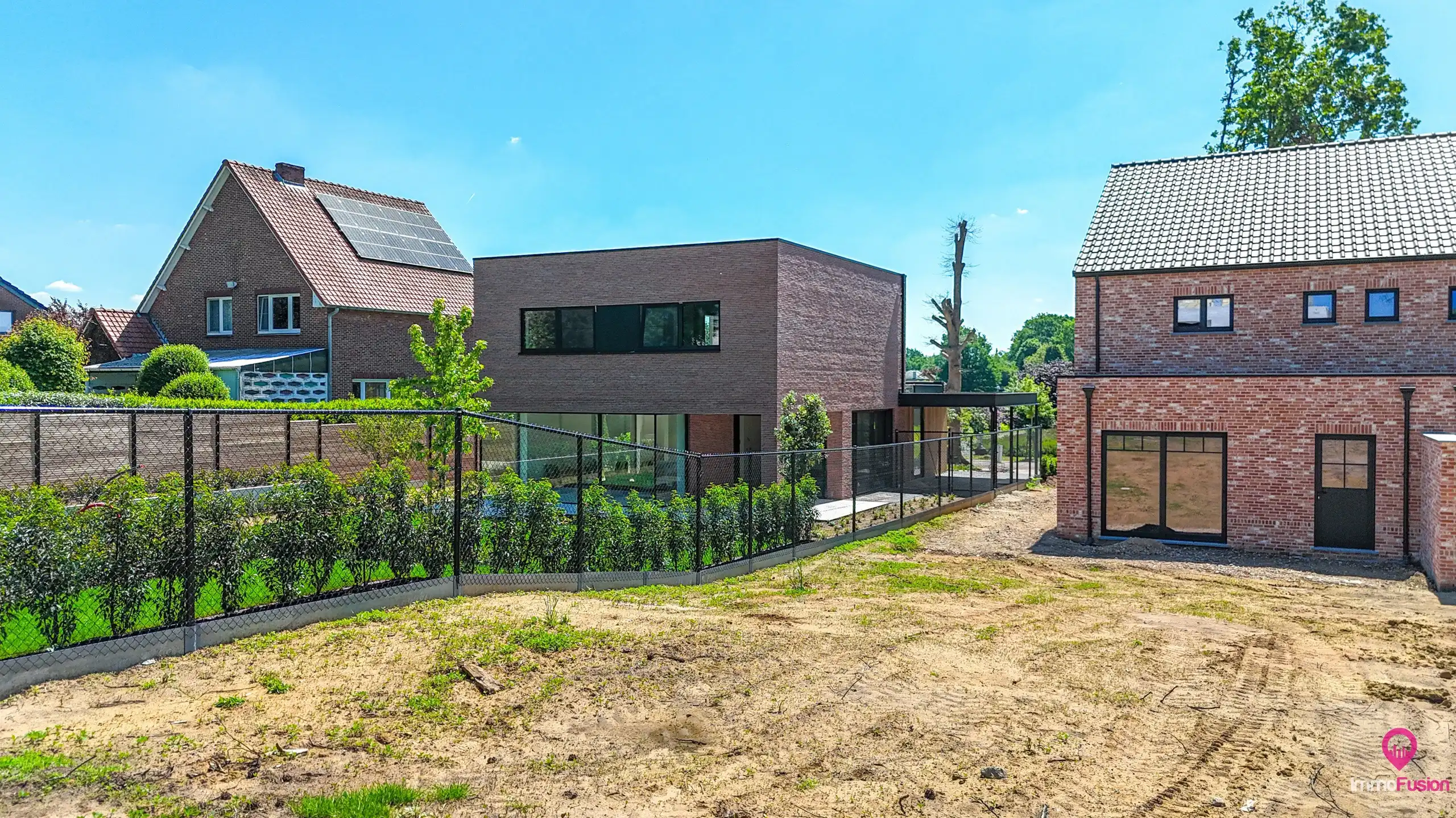 Prachtig gelegen casco woning met 4 slaapkamers! foto 16