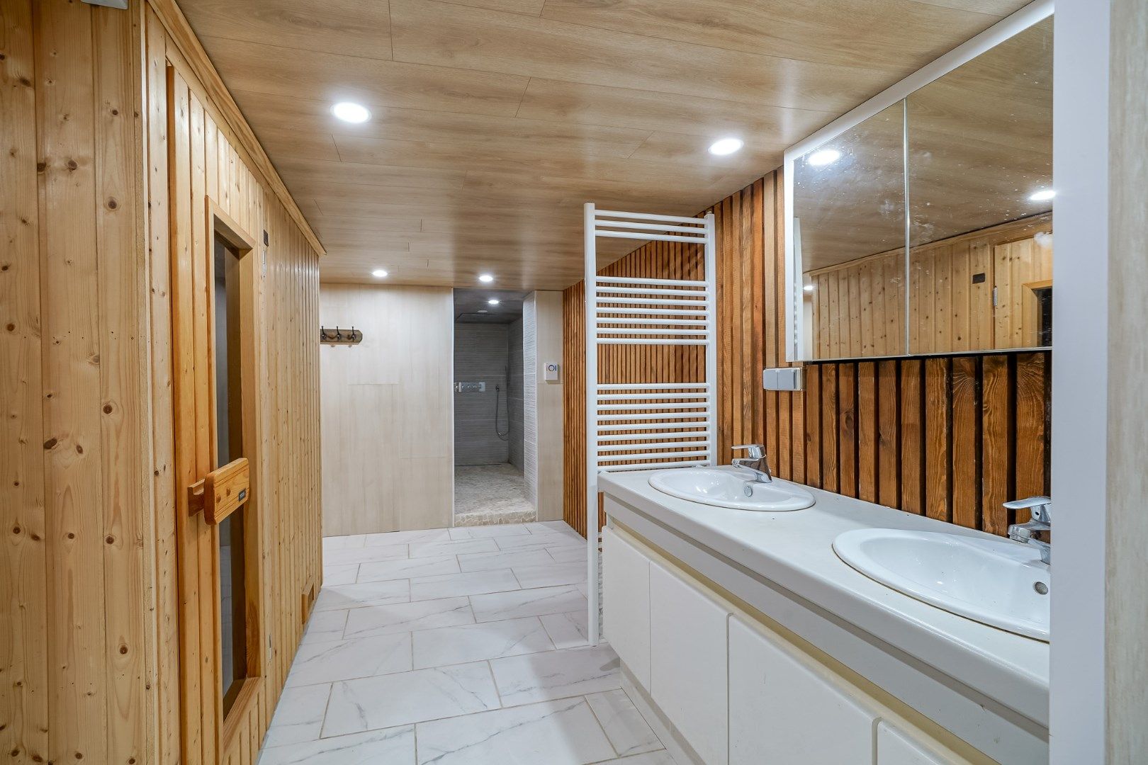 Unieke ruime woning langs het kanaal Plassendale - Nieuwpoort foto 23