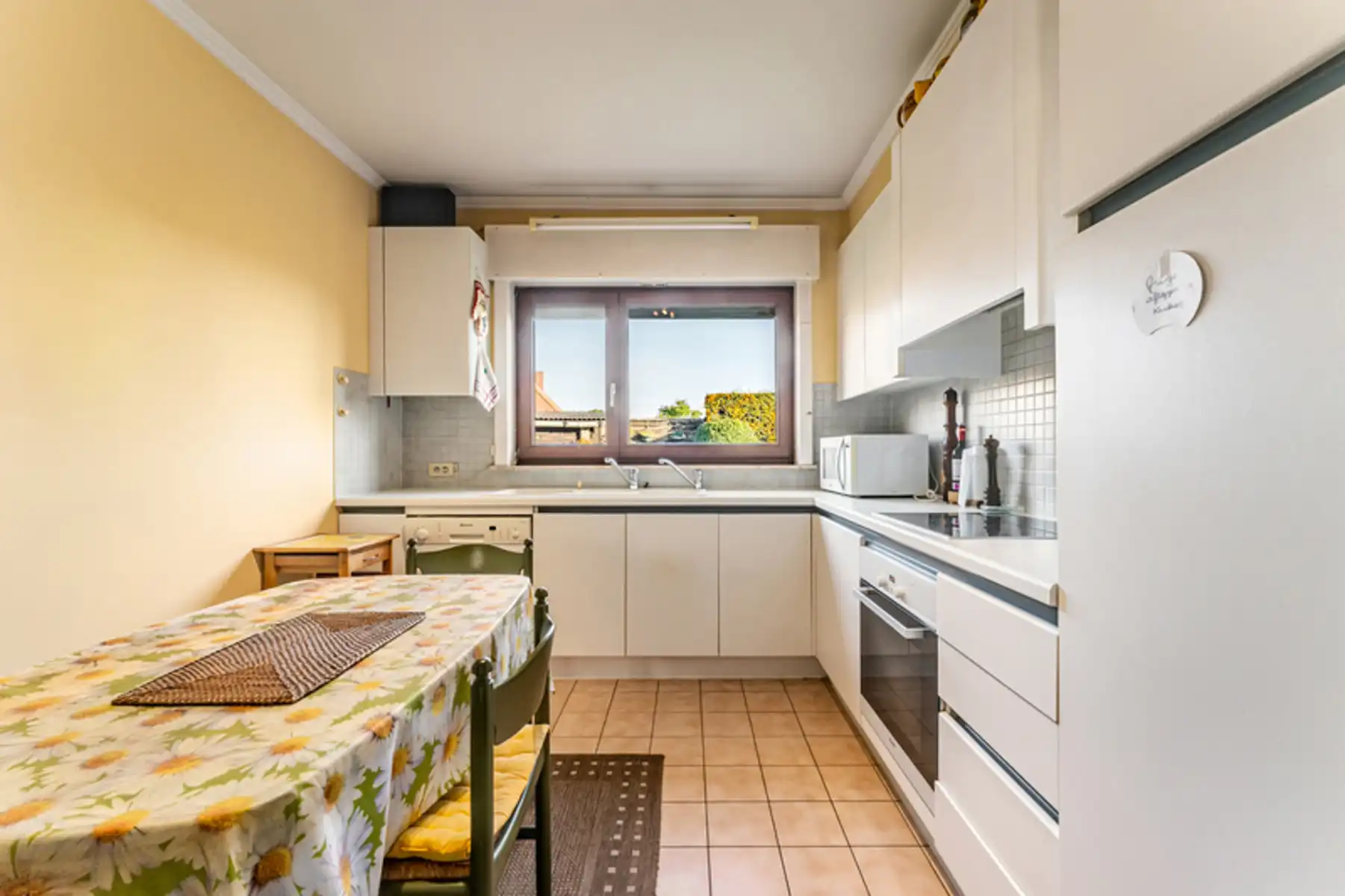 Vrijstaande woning op ruim perceel foto 11