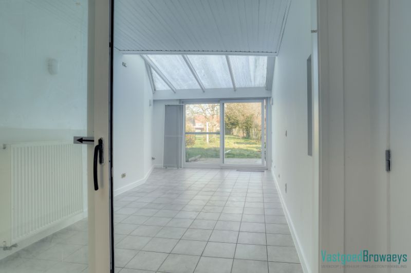 Gerenoveerde starterswoning voorzien van alle comfort, ook ideaal als investering! foto 9