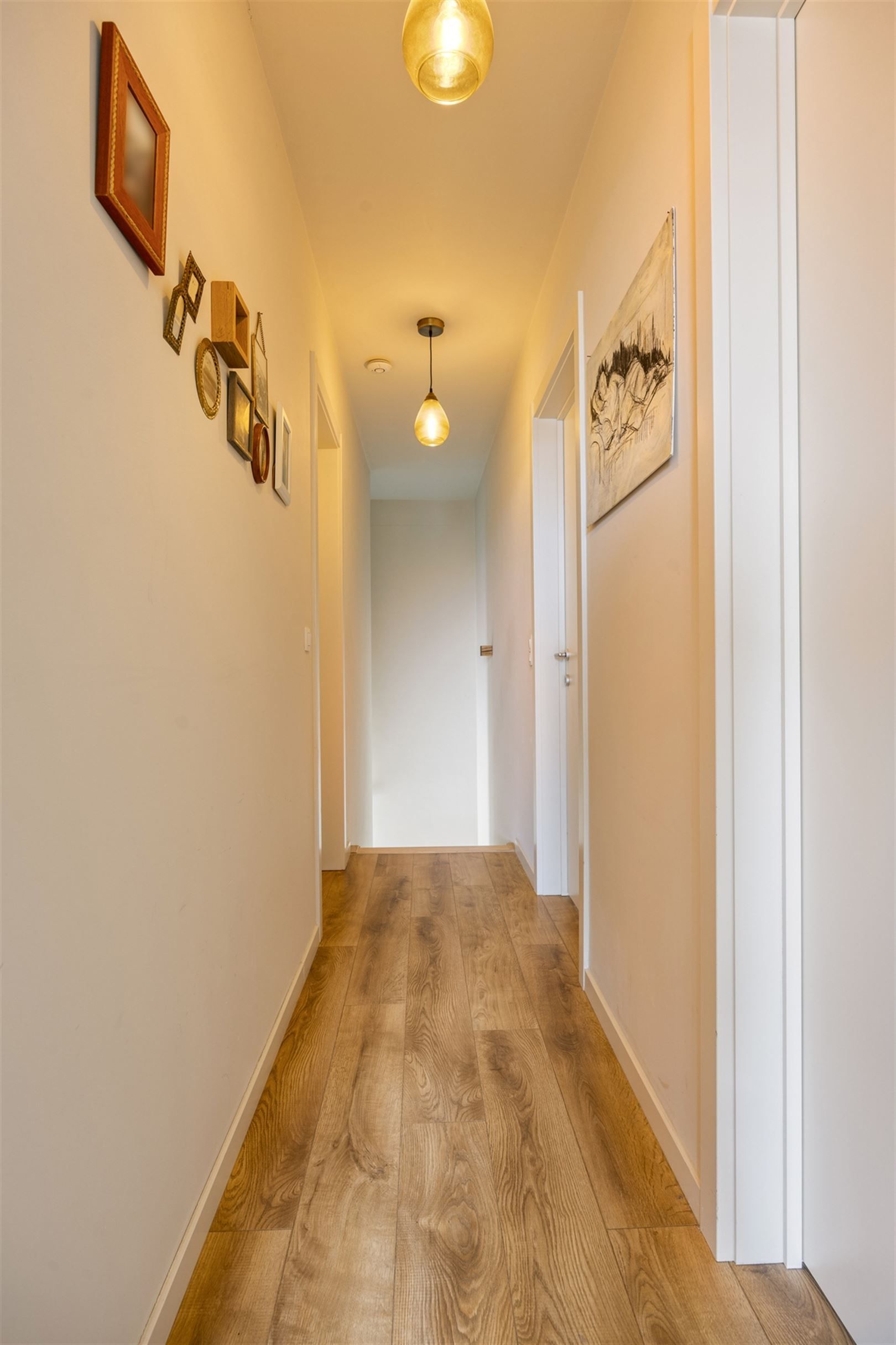 TE KOOP: Recente halfopen woning met tuin in Hoepertingen! foto 13