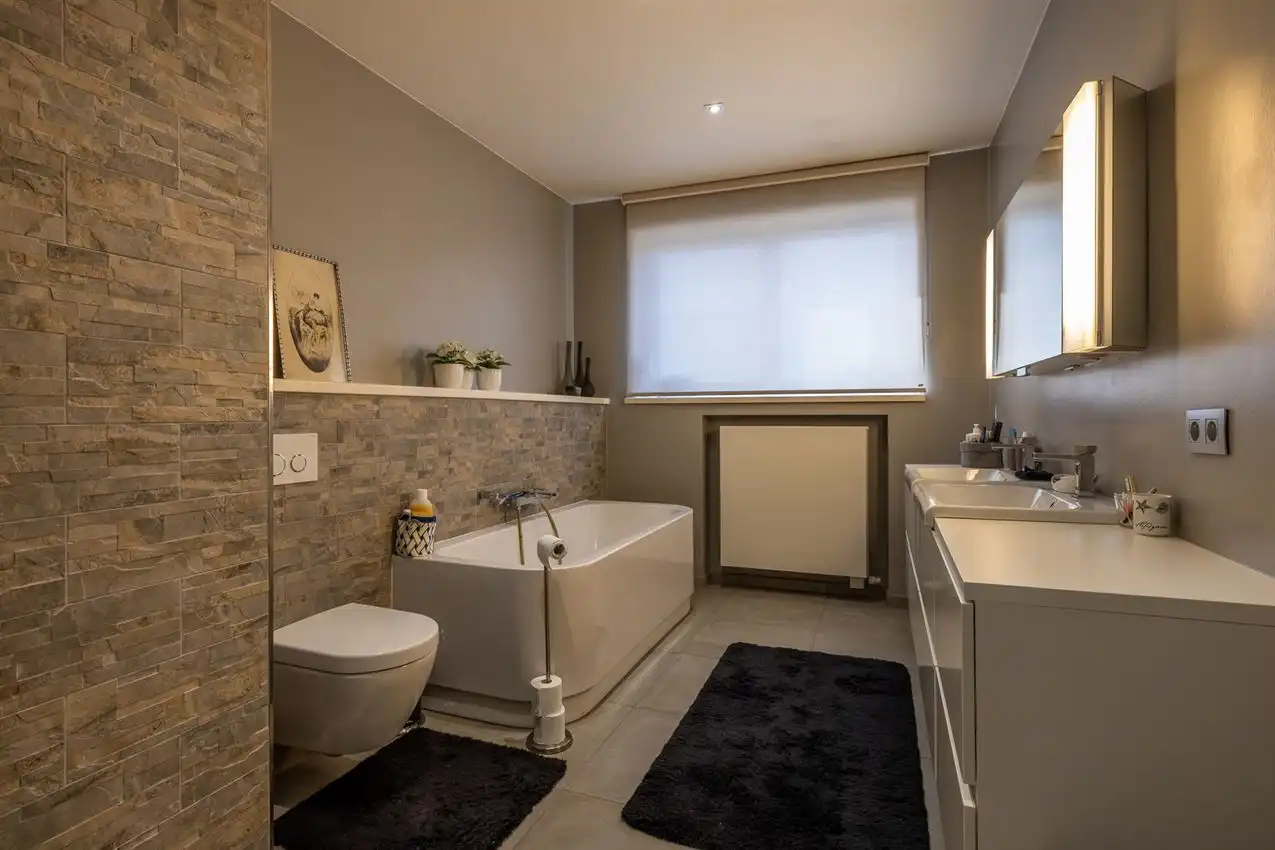 Tijdloze residentie met iconisch uitzicht foto 40