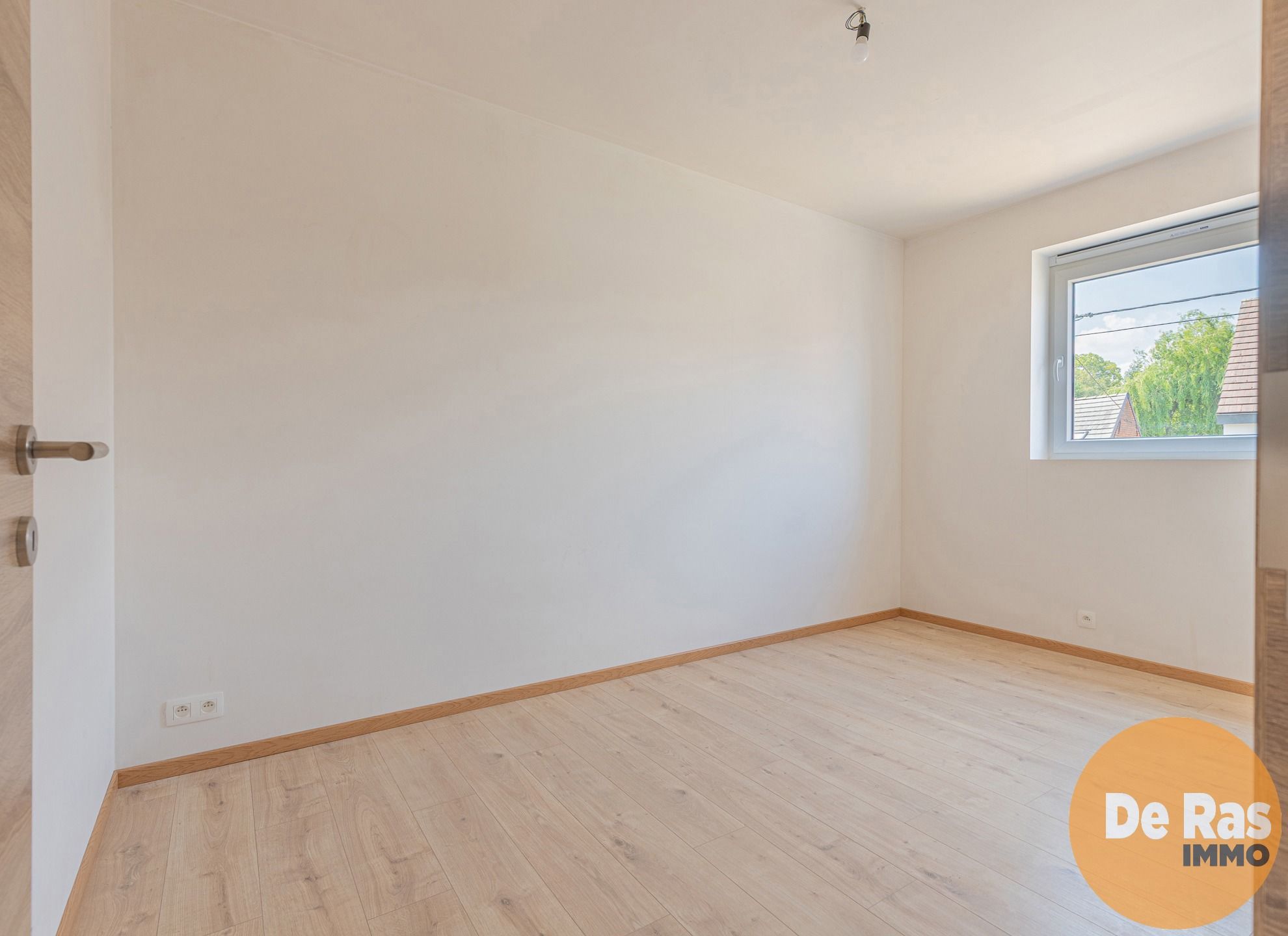ERONDEGEM - Ruime nieuwbouwwoning met 4 slaapkamers foto 13