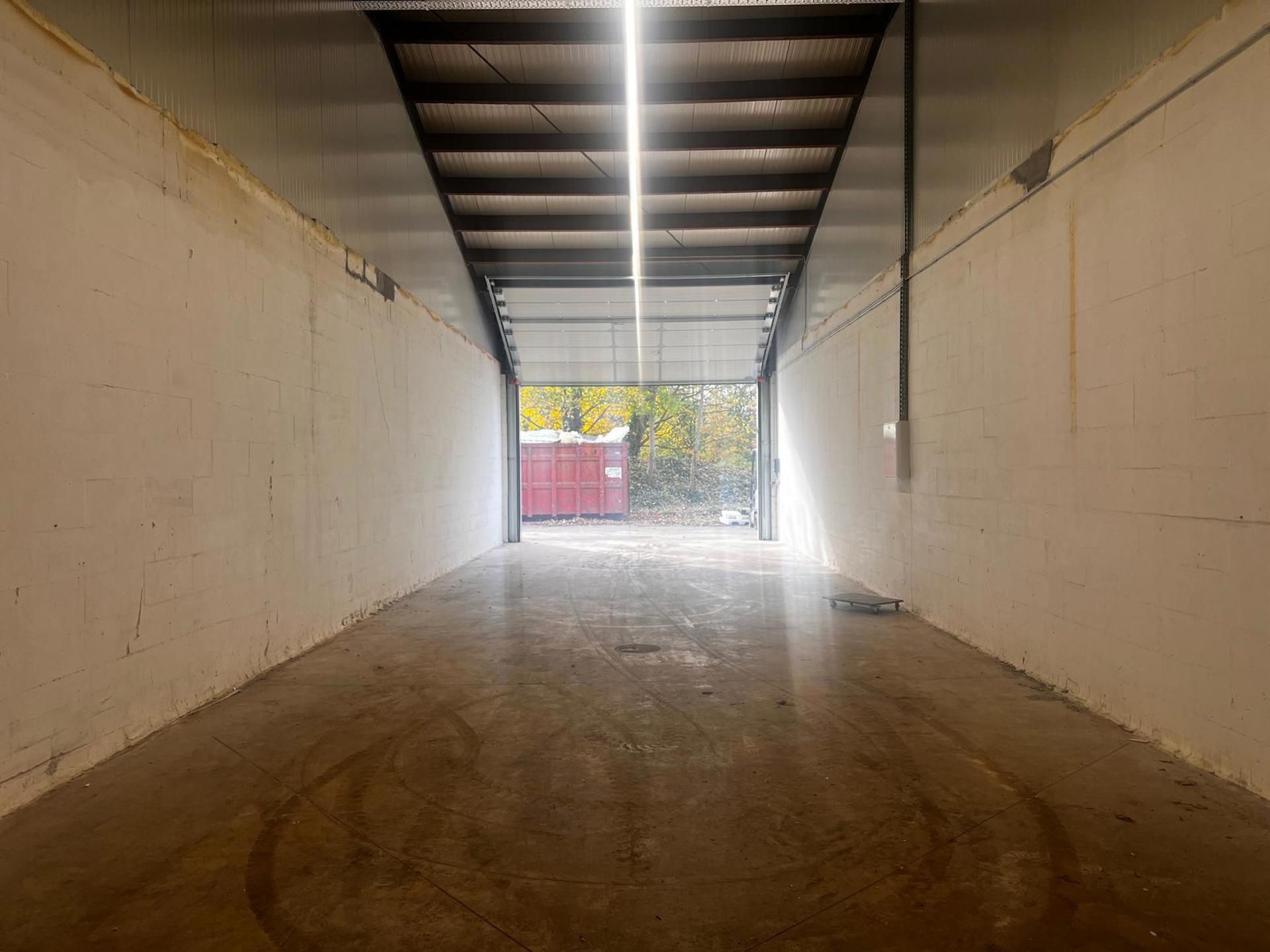 Commerciële ruimte te huur foto 3