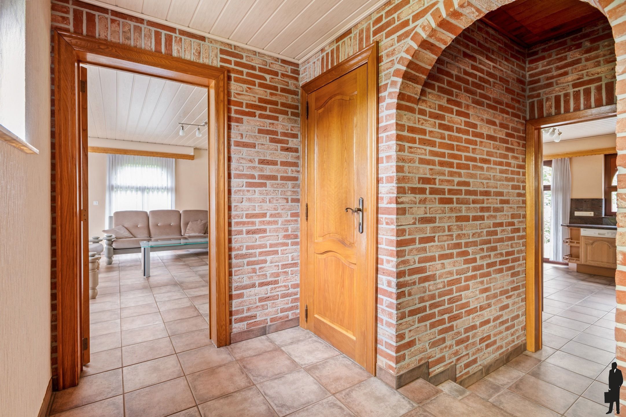 Provençaalse gelijkvloers villa op prachtig perceel van ca. 2.316 m² op de grens met Schilde. foto 15