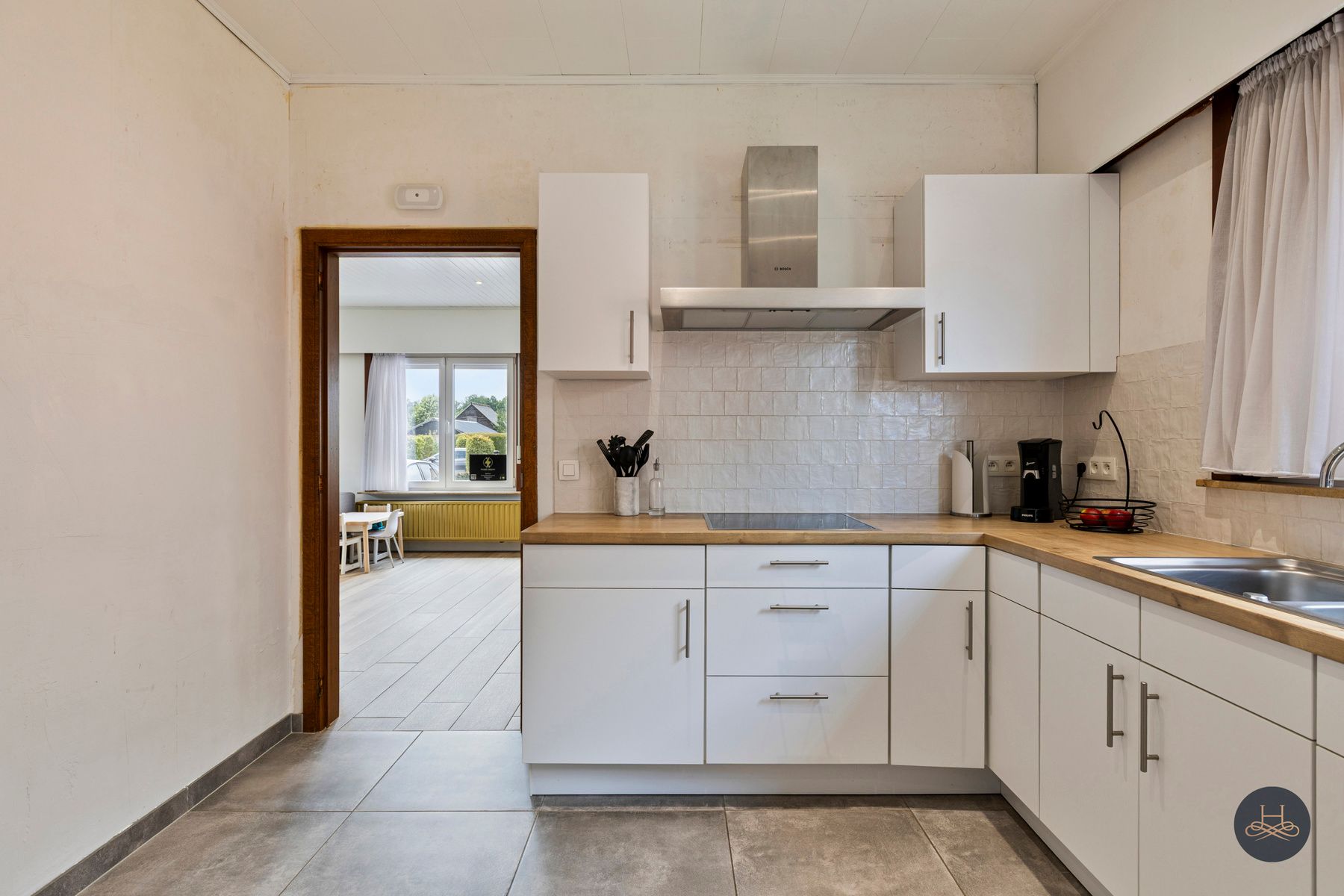 Gerenoveerde ruime woning op toplocatie met tuin foto 9