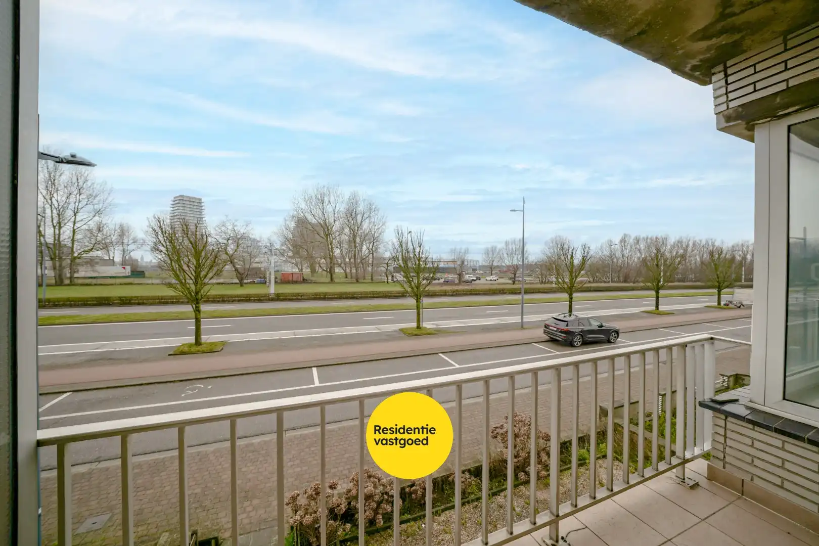 2-slaapkamerappartement met 2 balkons te Oostende foto 2