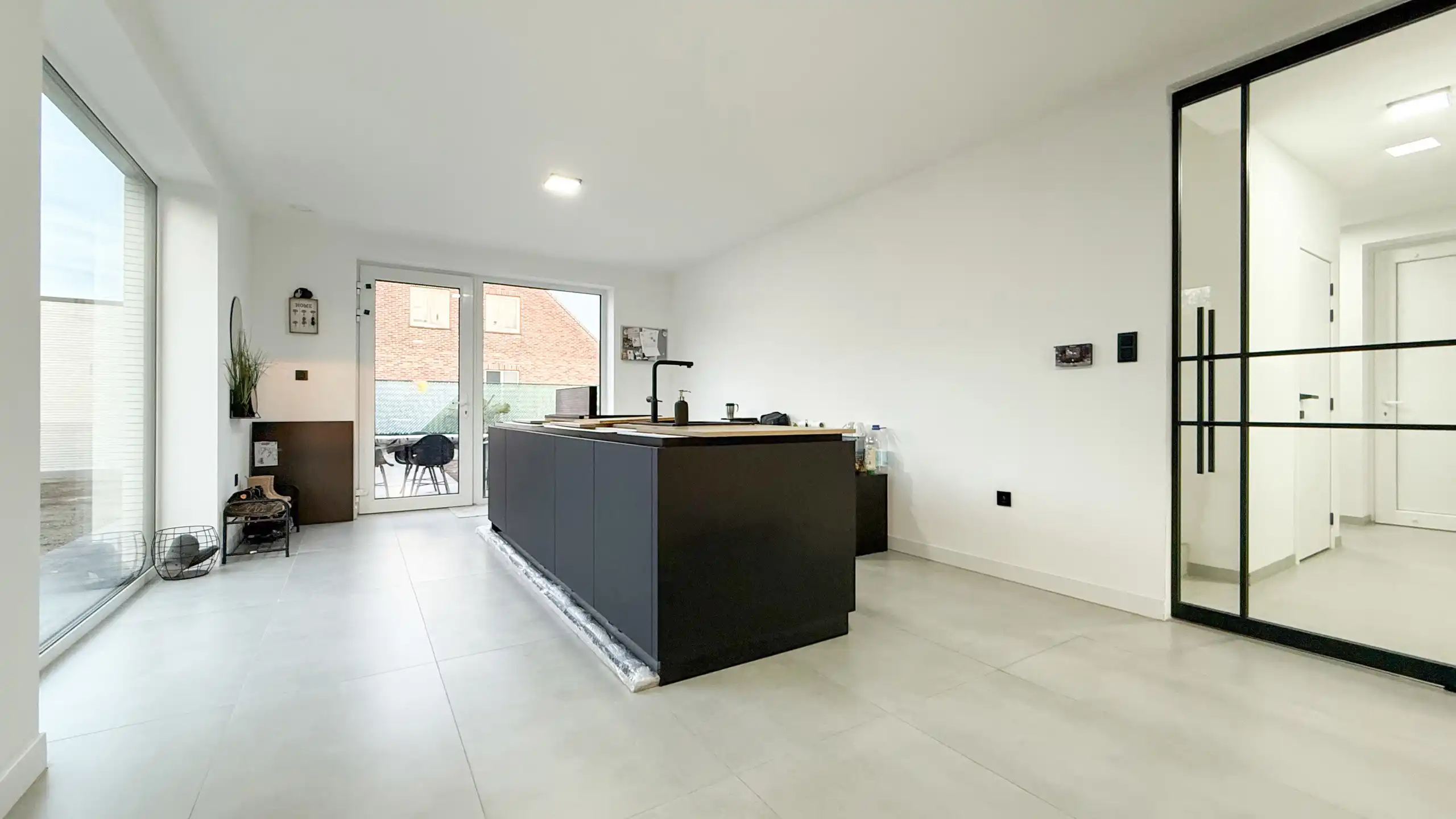 Open nieuwbouwwoning van 194m² met garage en E PEIL van -25! foto 12