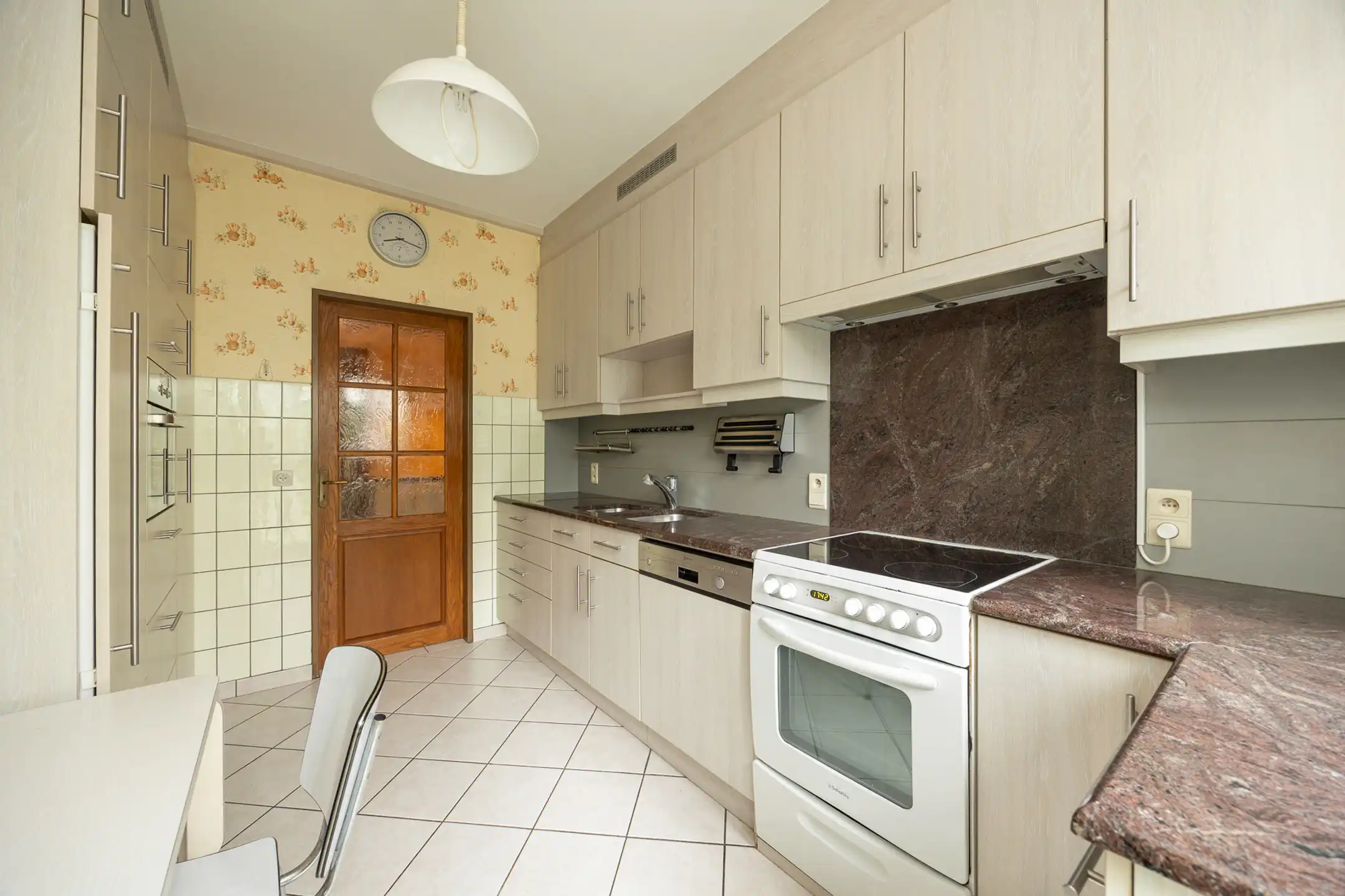 Gelijkvloers appartement met drie slaapkamers en terras foto 7