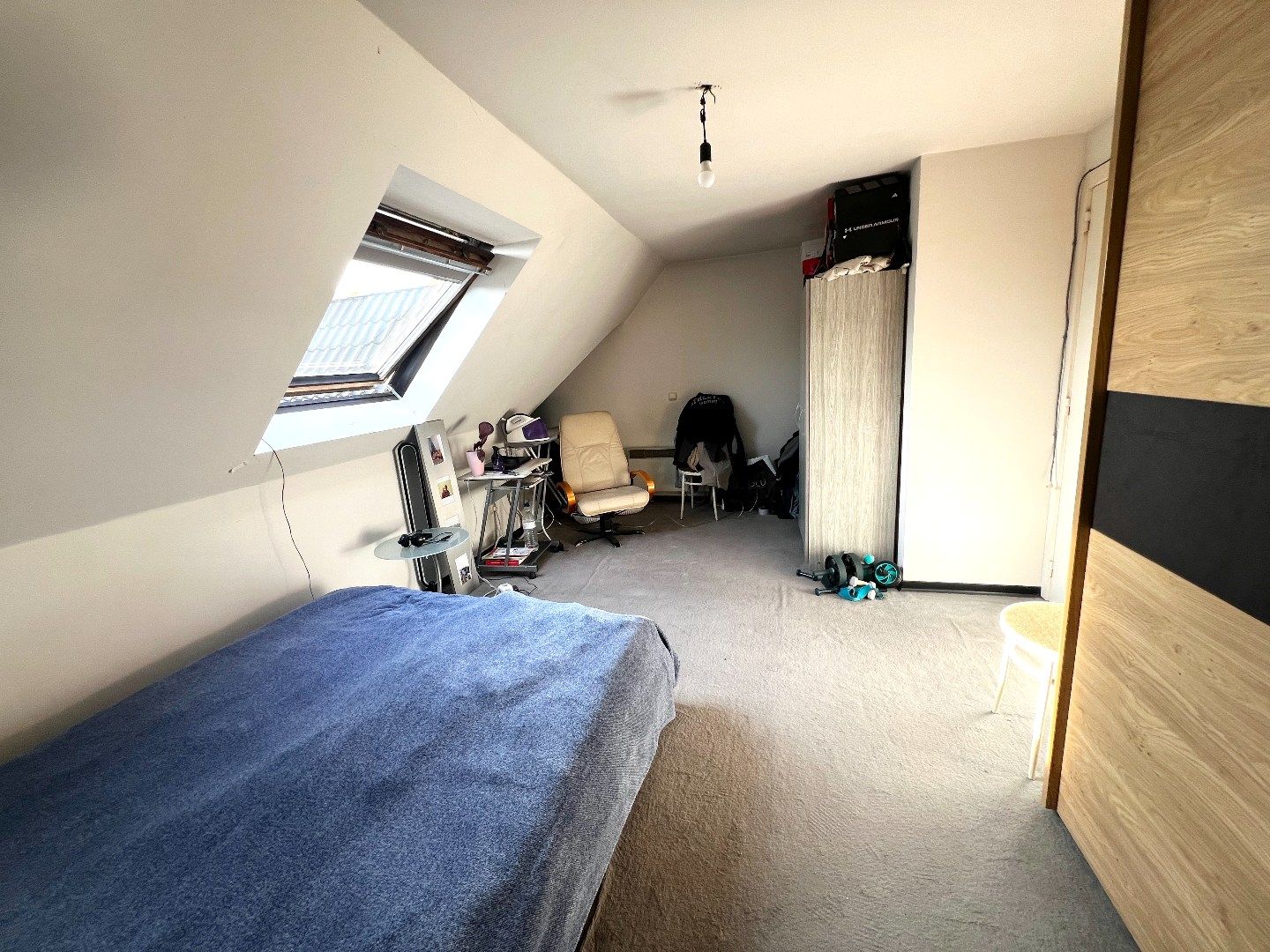 Gezellig duplexappartement met kelderberging en garage, centraal in Stasegem  foto 9