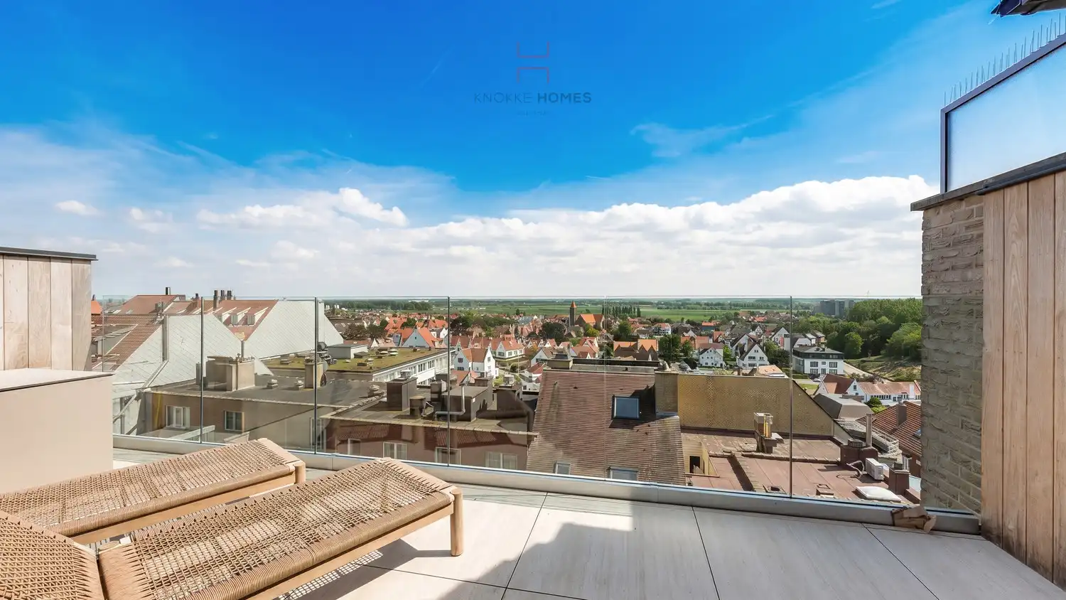 Luxueus vernieuwde penthouse op de zeedijk in Duinbergen foto 15