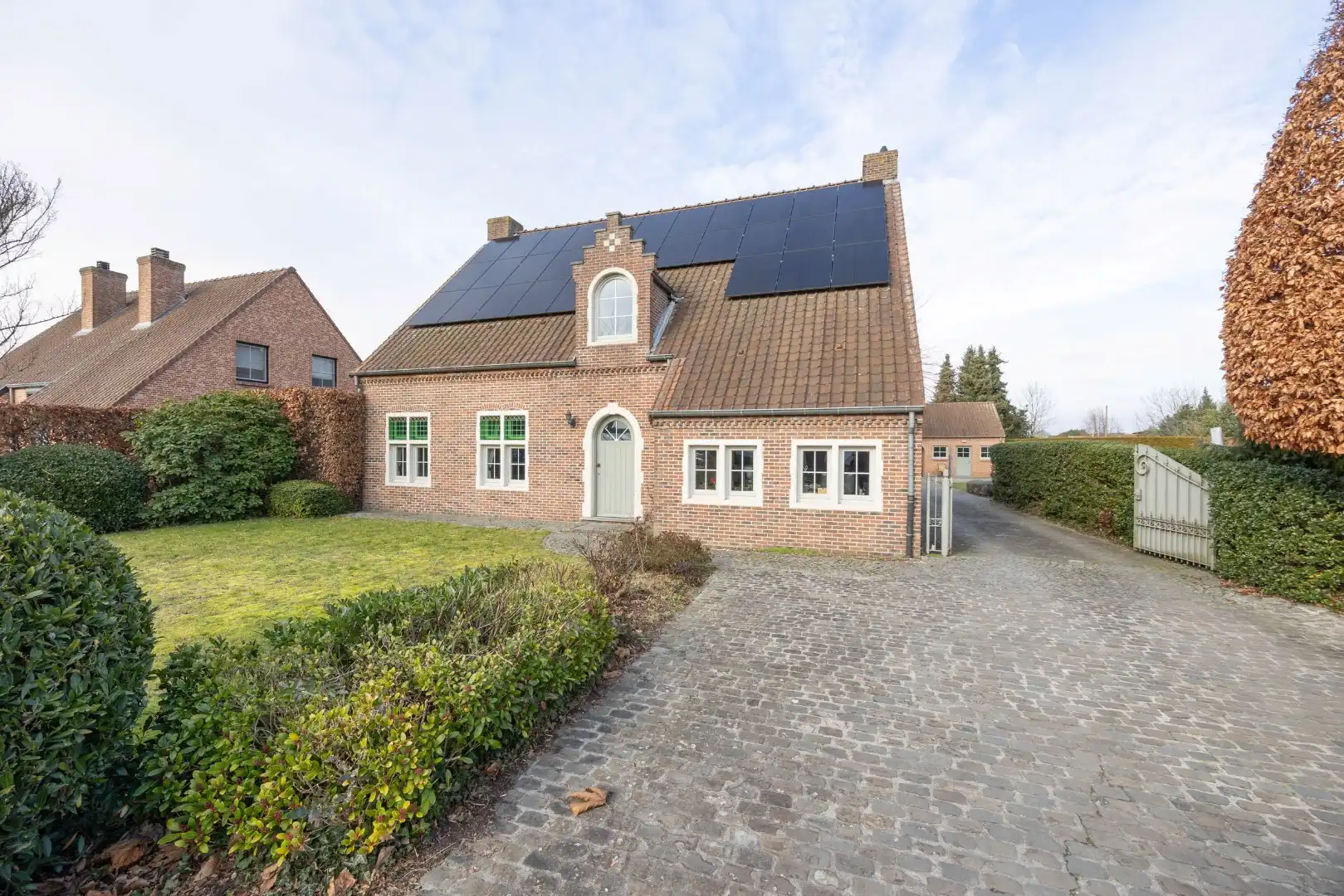 Prachtige ruime villa met naastliggende bouwgrond! foto 2