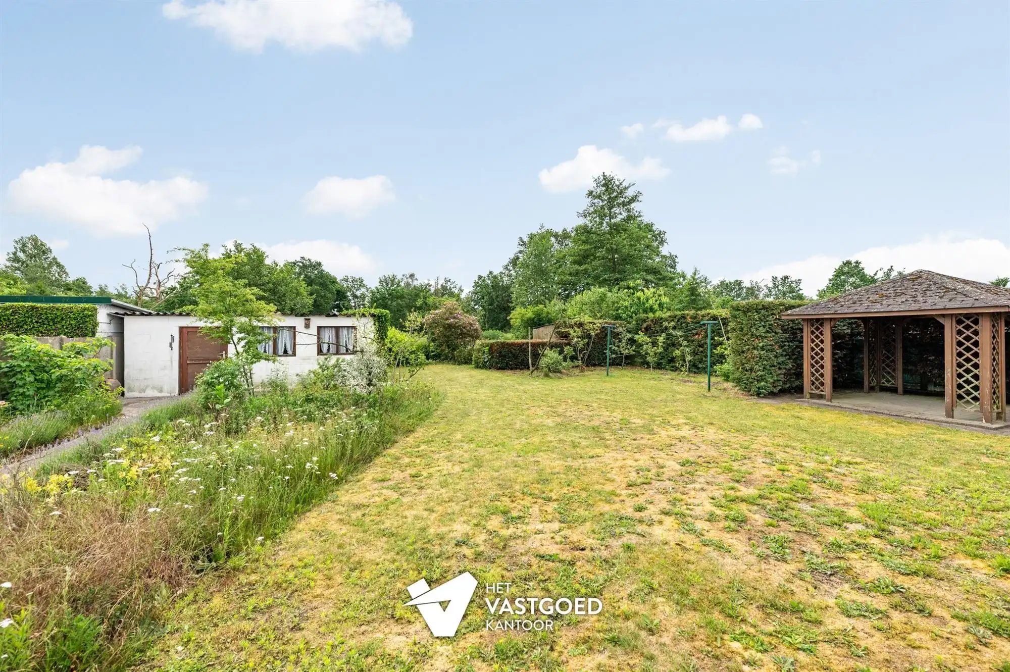 INSTAPKLARE, GELIIJKVLOERSE WONING OP TOP-LIGGING TEGEN NATUURGEBIED IN DOODLOPENDE STRAAT foto 23