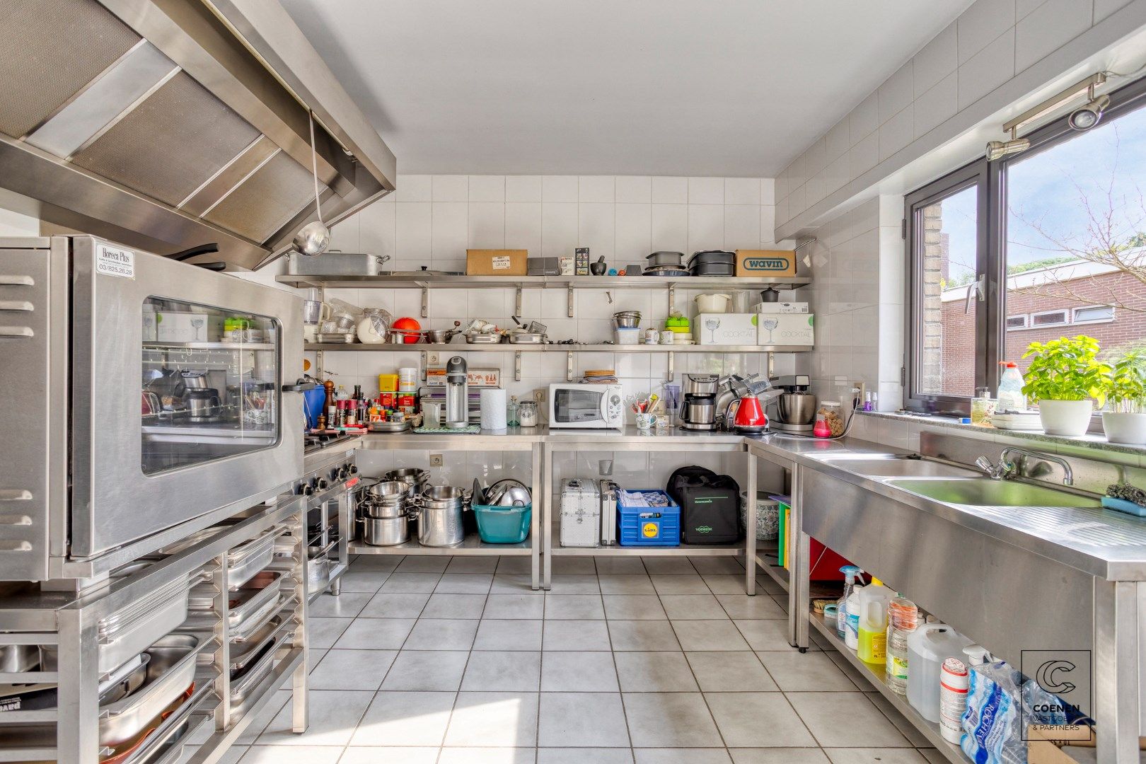 Ruime stadswoning van 177 m² met 4 slaapkamers in het centrum van Hoogstraten! foto 6