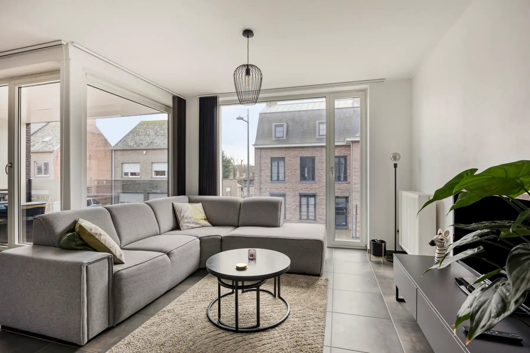 Energiezuinig appartement + autostaanplaats + kelder-berging foto 6