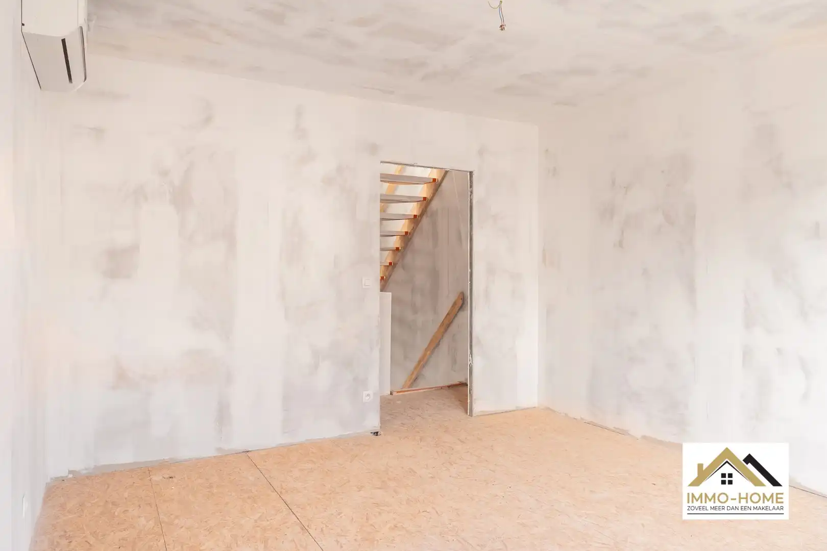 Structureel gerenoveerde woning met tuin foto 11