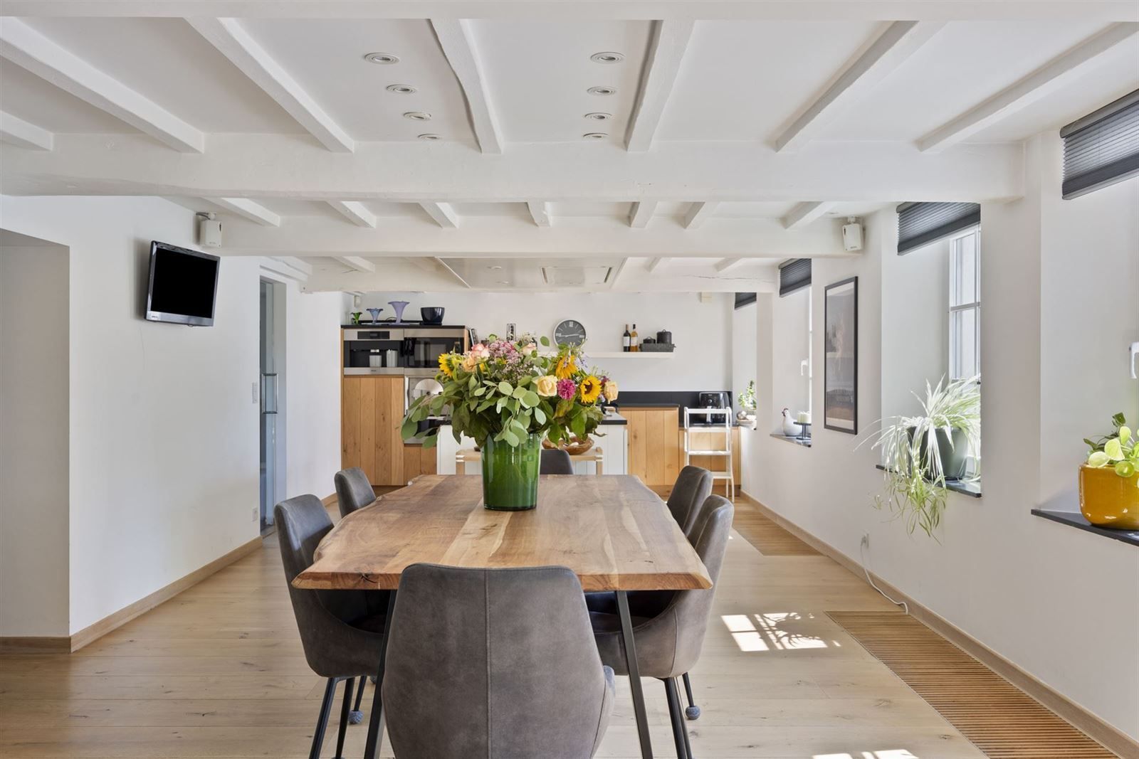 Rustig gelegen vierkantshoeve + weide (38a81ca) met 3 slaapkamers te Pajottegem foto 7