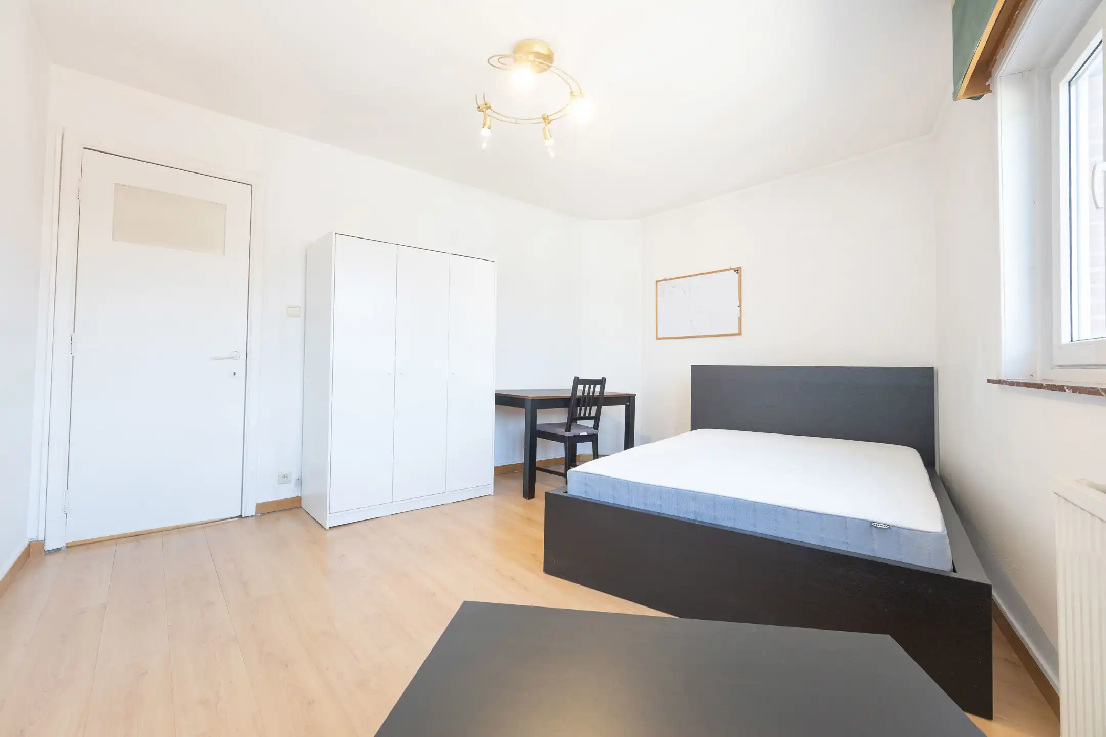 Veelzijdige woning met 7 slaapkamers foto 28