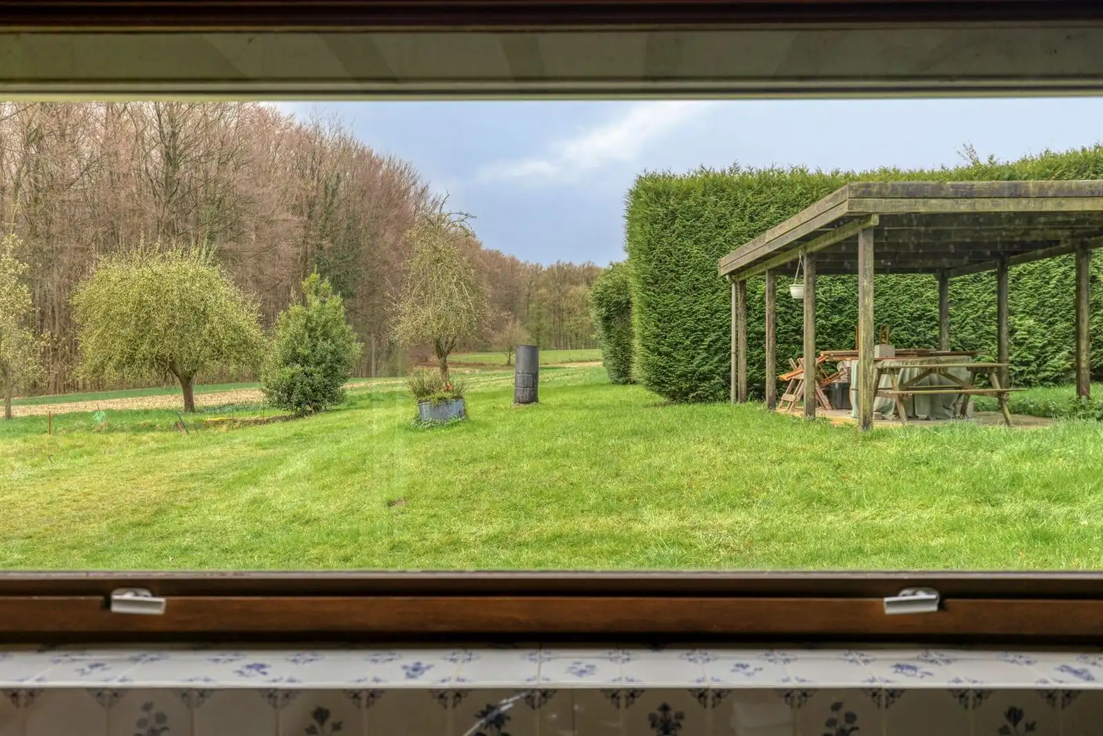 Unieke 3-gevelwoning met uitbreidingspotentieel naast het Hallerbos  foto 5