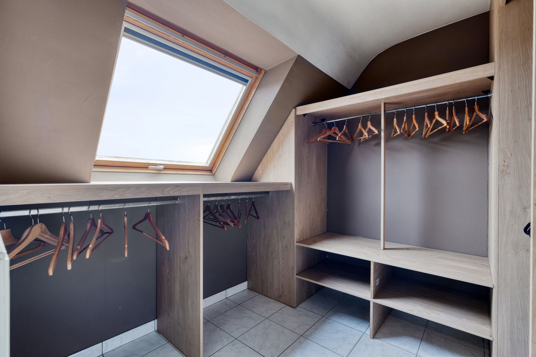 Duplex appartement in historische centrum Ninove foto 19