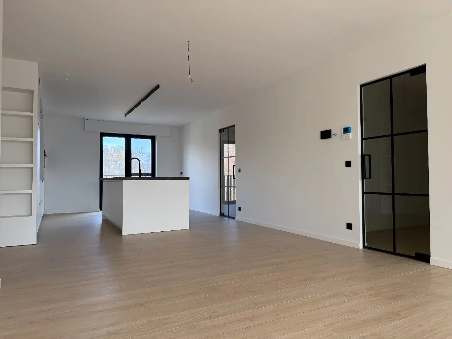 Exclusief penthouse met terrassen, carport en garage foto 8