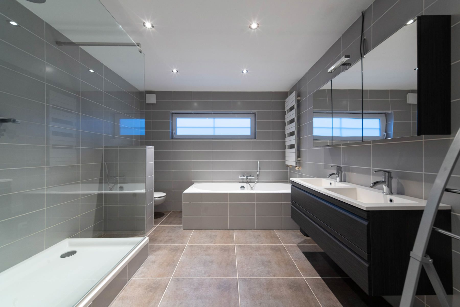 Grote gezinswoning te Niel. foto 9