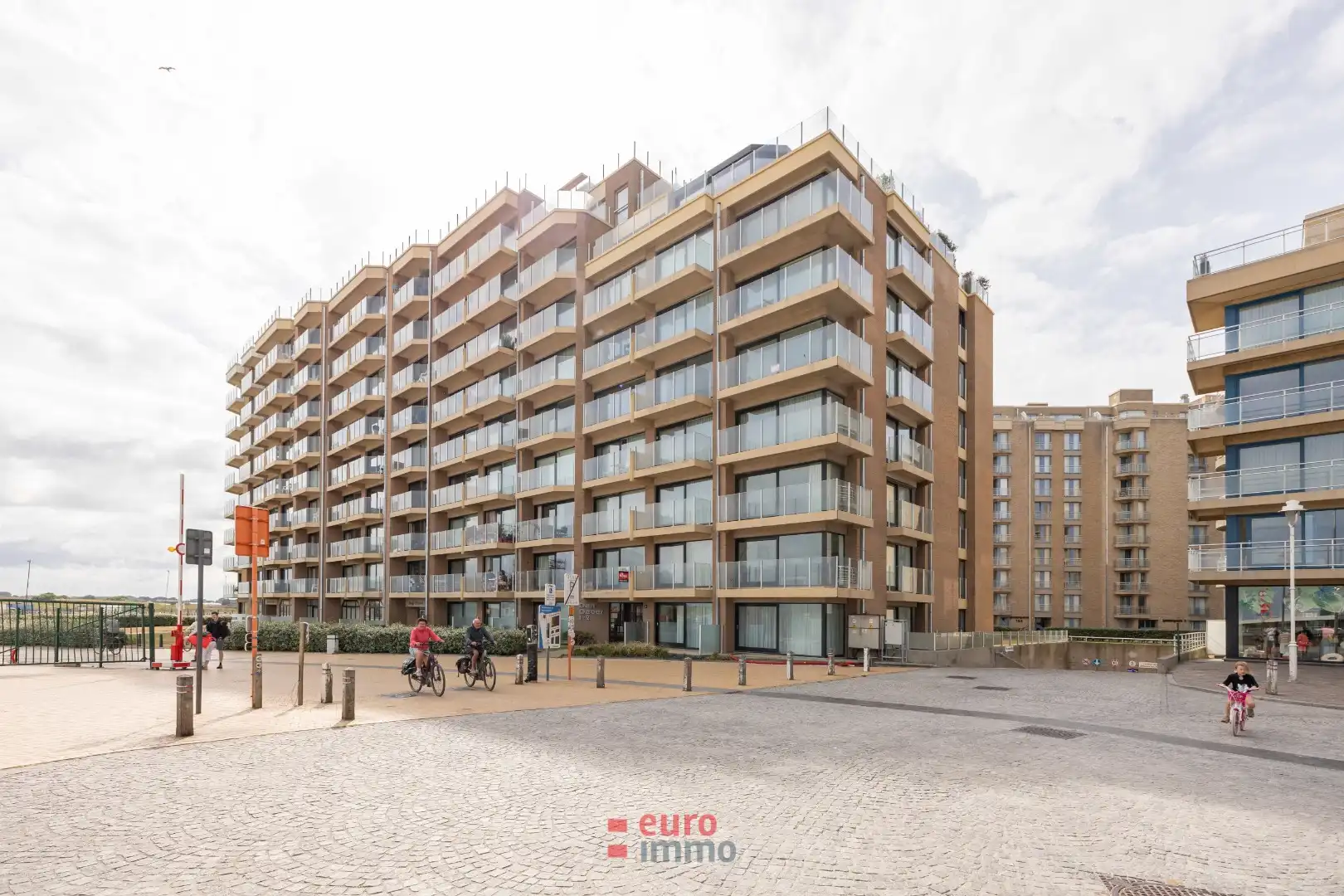 Doorloopappartement met dubbel uitzicht in Residentie Den Oever foto {{pictureIndex}}