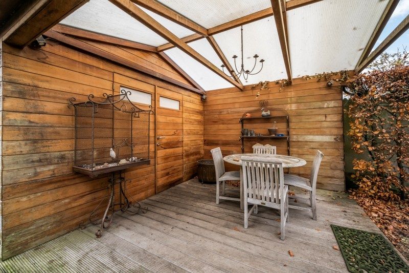 Veelzijdige woning met tuin en uitweg in Eernegem foto 25