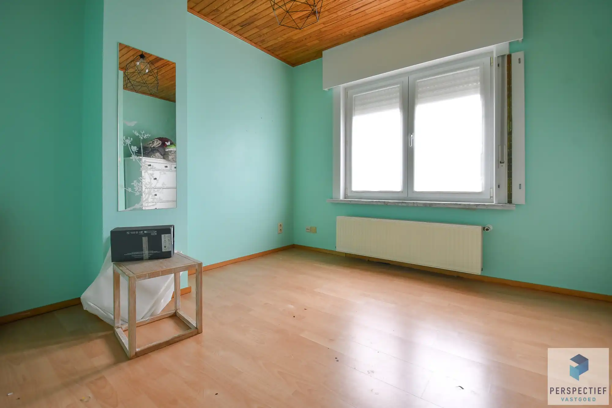 BEZOEKMOMENT ZATERDAG 18/04 VAN 13U TOT 15U | Instapklare halfopen bebouwing met 4 slpks, dubbele garage & tuin foto 9