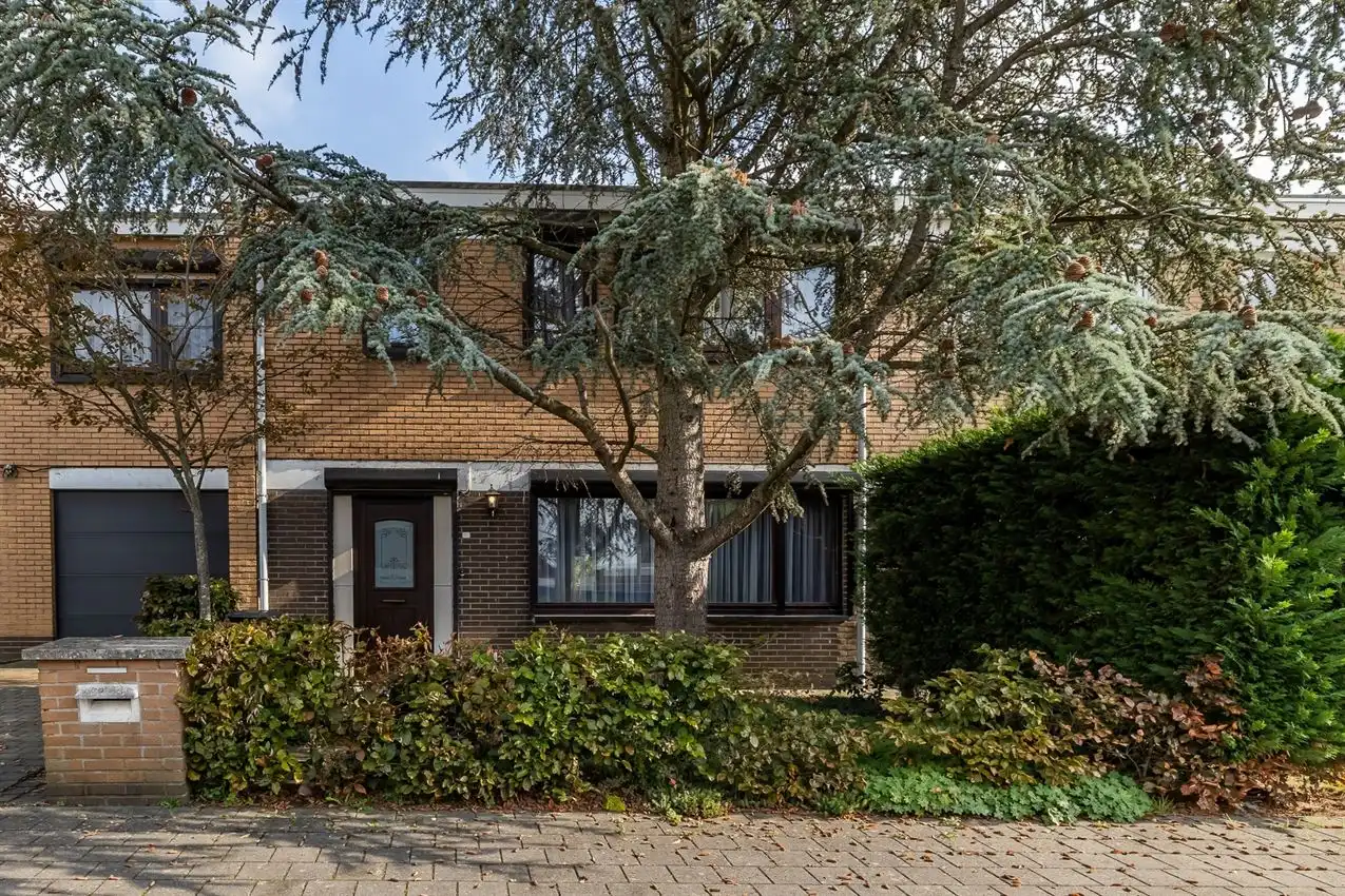 5 slaapkamers, garage en tuin in Aarschot – EPC D! foto 3