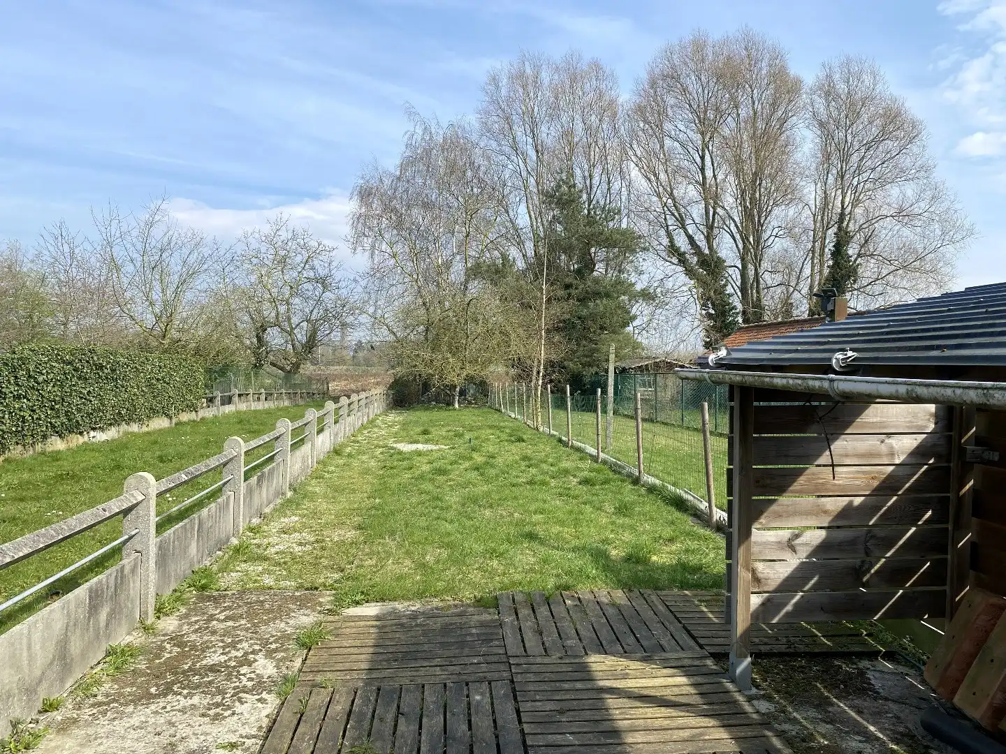 RIJWONING MET 3 SLAAPKAMERS EN TUIN NABIJ HET CENTRUM foto 6