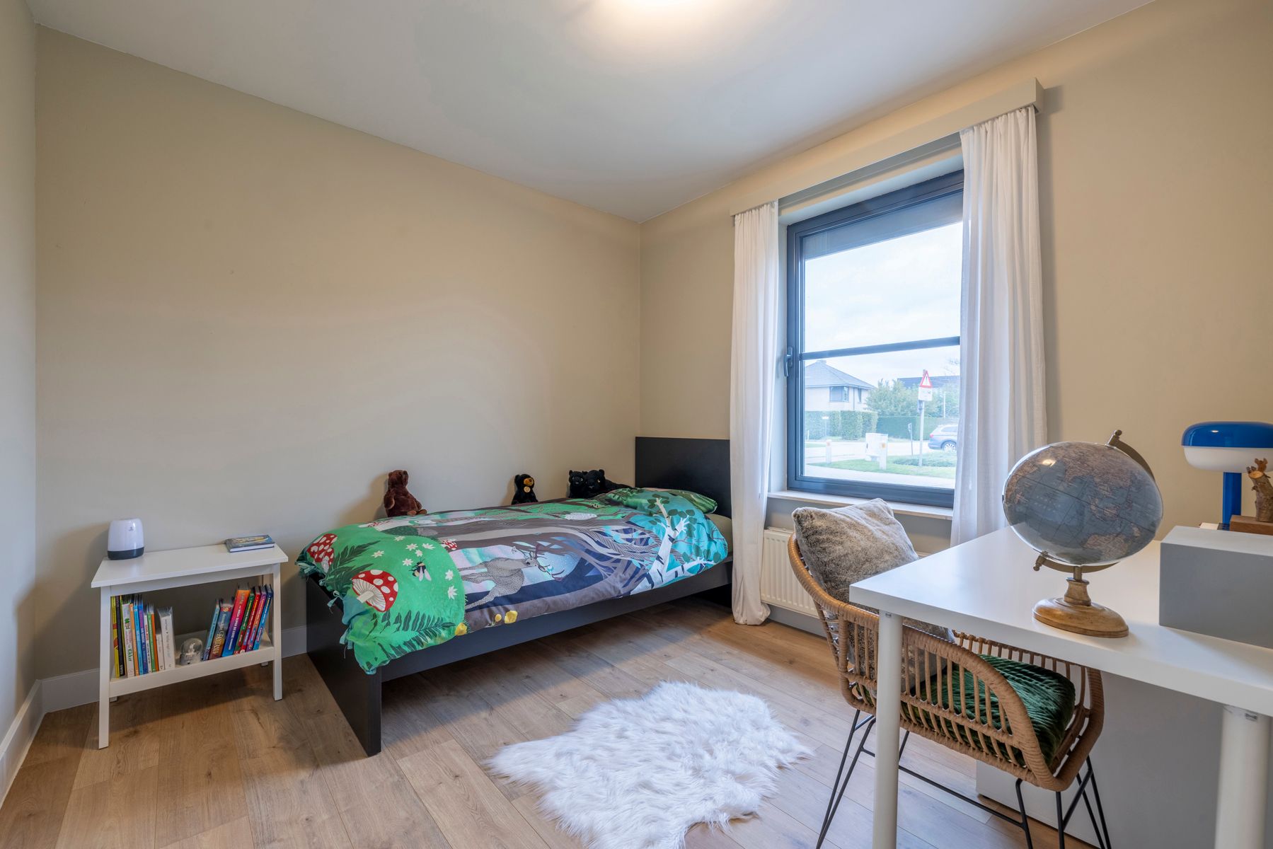 Bungalow met 3 slaapkamers, garage en tuin te koop! foto 15