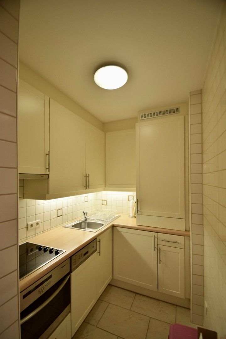 Pied-à-terre heel goed gelegen in het centrum van Knokke, op enkele passen van de zee en de winkels. foto 6