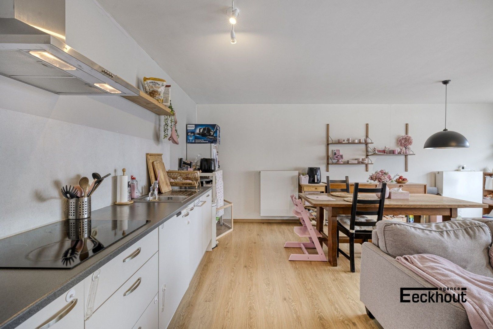 Instapklaar appartement in recente residentie nabij het strand te Mariakerke! foto 6