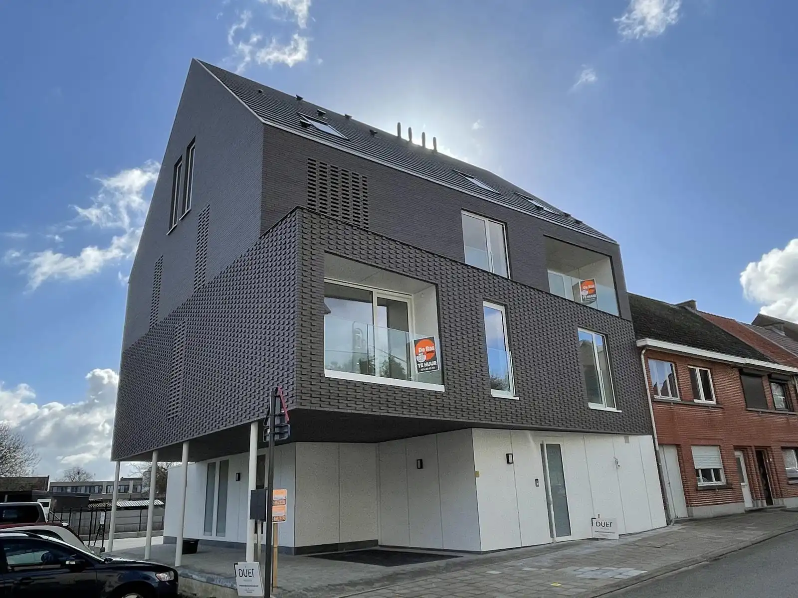 LEDE - Exclusief BEN-Duplexappartement in het centrum. foto {{pictureIndex}}