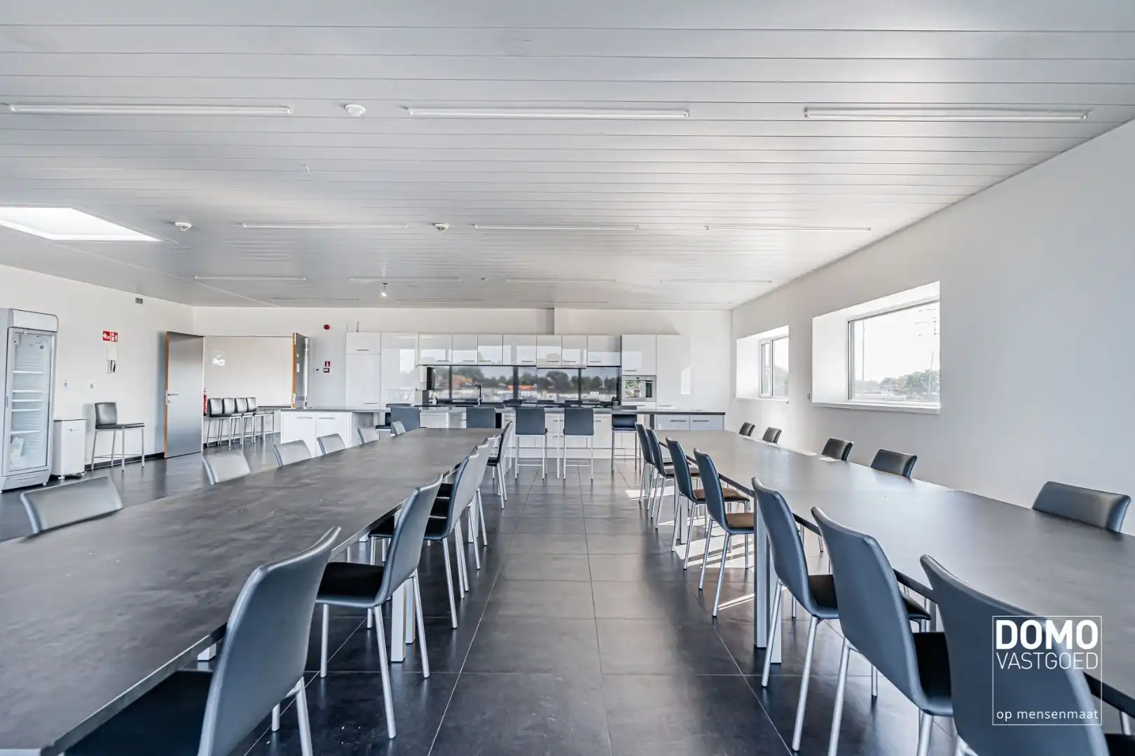 INNOVATIEVE RUIMTE MET LABO, LOGISTIEKE VOORZIENINGEN EN RESEARCH & DEVELOPMENT IN EEN ECO-BEDRIJFSGEBOUW TE PAAL foto 14