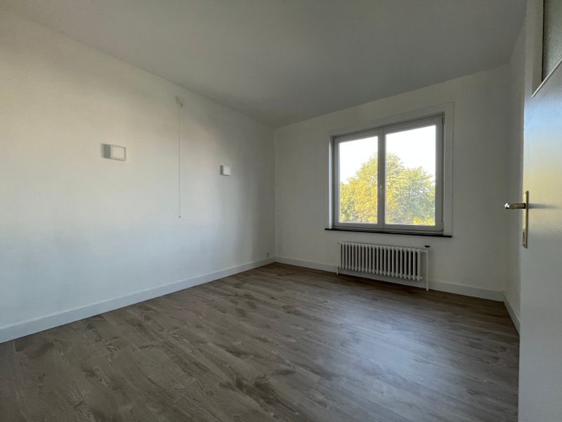 Instapklaar en centraal gelegen appartement met buitenparkeerplaats te Sint-Idesbald foto 7