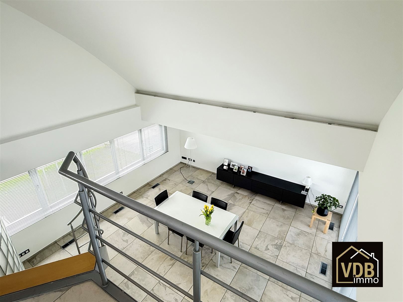 Penthouse zeer goed afgewerkt foto 46