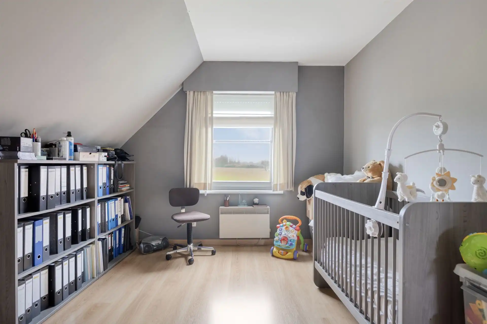 Instapklare woning met 3 slaapkamers en tuin.  foto 17