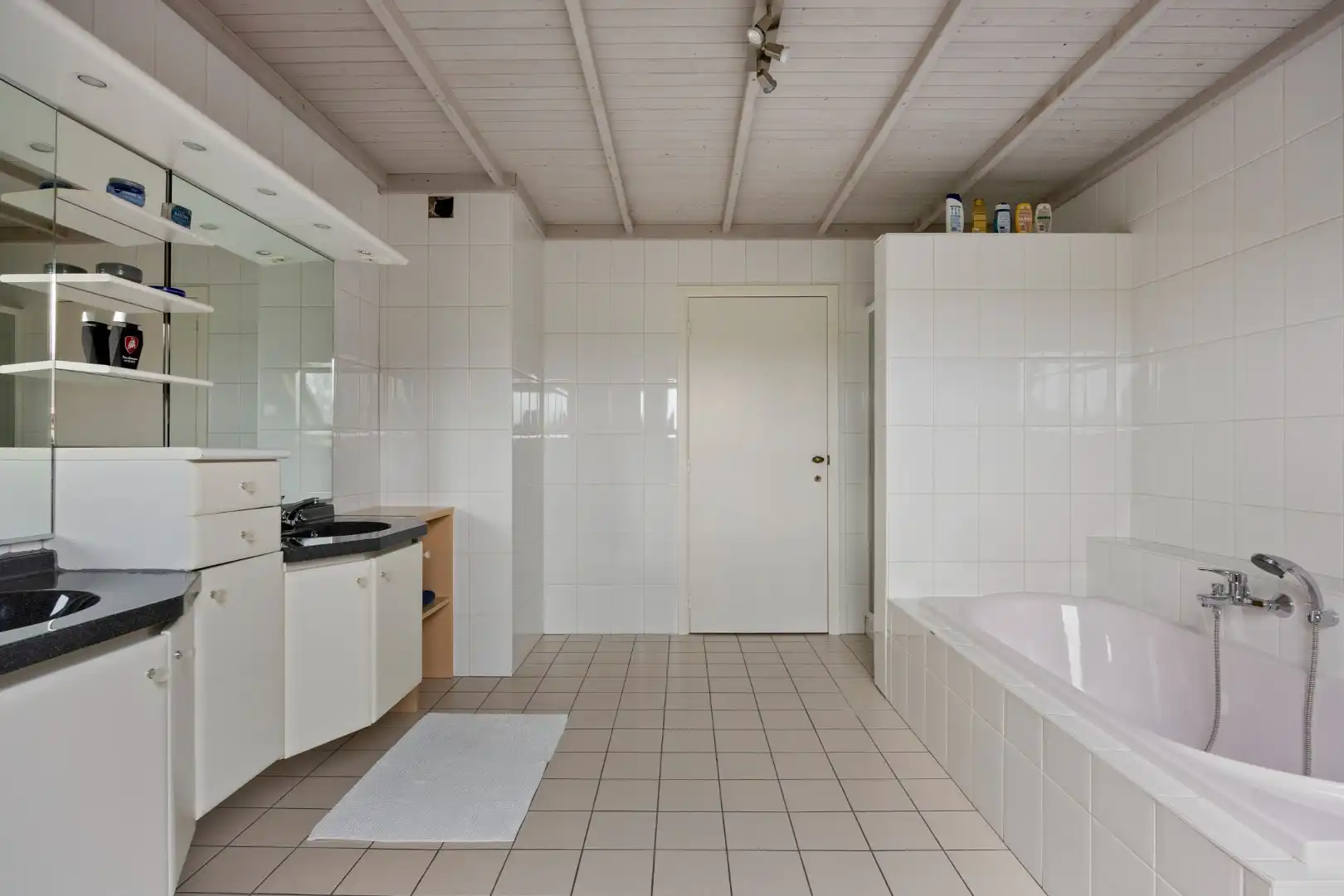 Ruim landhuis  foto 24